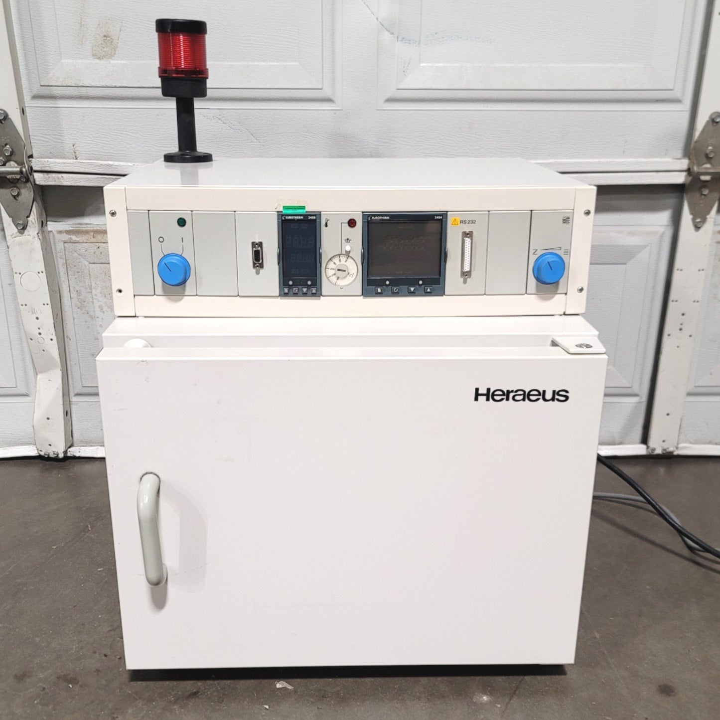 Used Heraeus Kendro T 6030 Heating Drying Oven 30L Capacity, 300°C Max, 120VAC