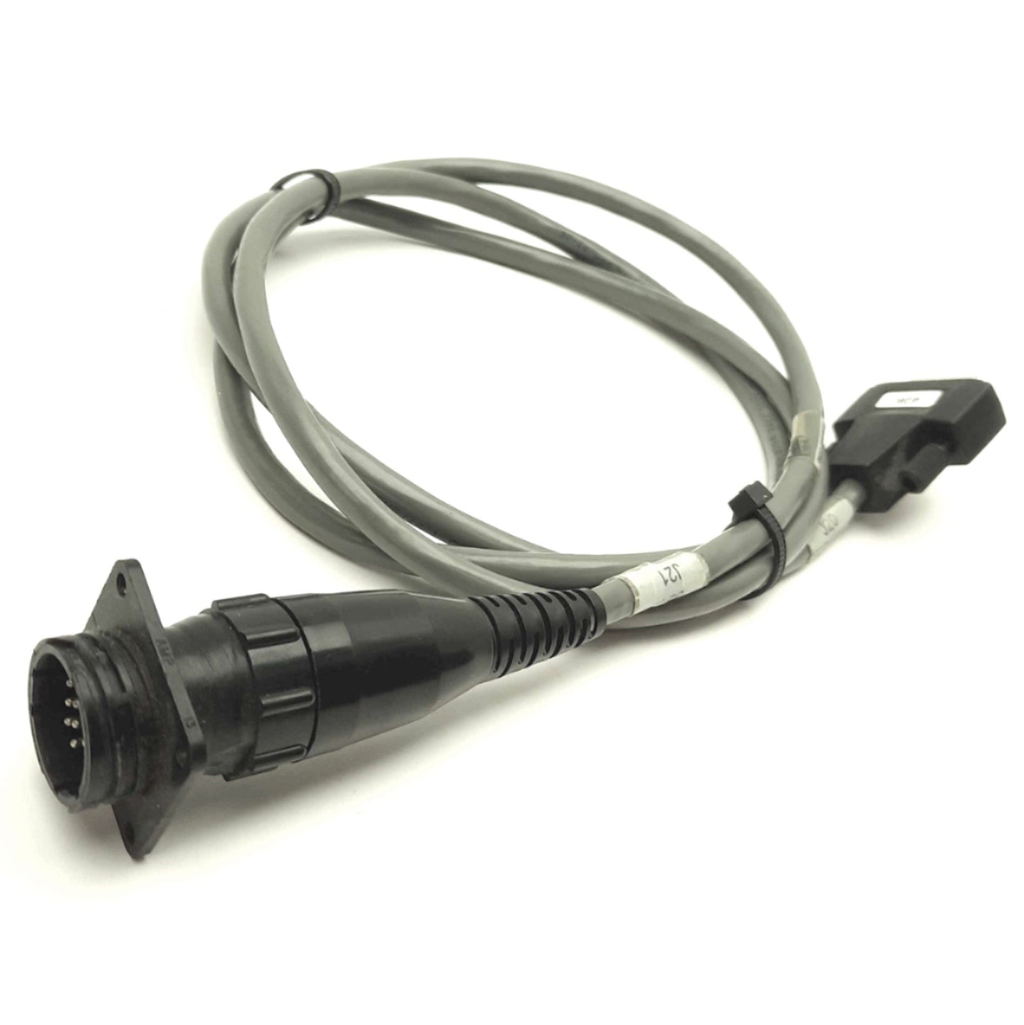 Used Adept 10356-10400 Rev A MCP Adapter Cable, 15-Pin D-Sub to 16-Pin MS Round, 1.5m