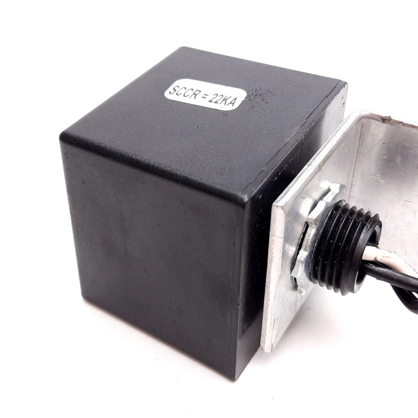 Used Square D SDSA1175 Secondary Surge Arrester, Rating: 120/240VAC, MCOV: 150V