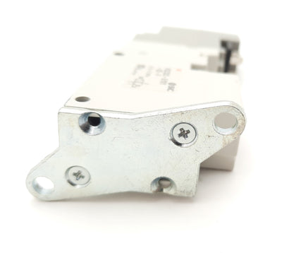 New SMC VQZ332-5YO1-02-F Solenoid Valve, 2-Position 3-Port, 24VDC 0.15-0.7MPa, Rc1/4