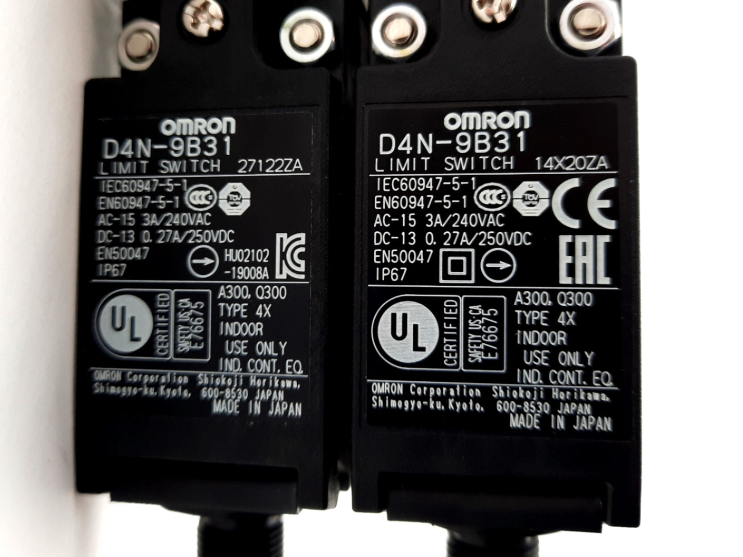 New SMC VP544-5DZ1-03-M-X538 Dual Solenoid Valve Assembly w/ Manifold Base 24VDC