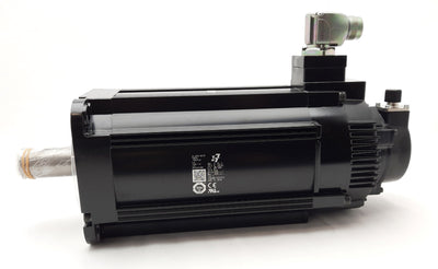 New Yaskawa SGM7A-50D7F6C AC Servo Motor 3 Phase 400V 13.8A, 5.0kW 15.8Nm 3000 1/min