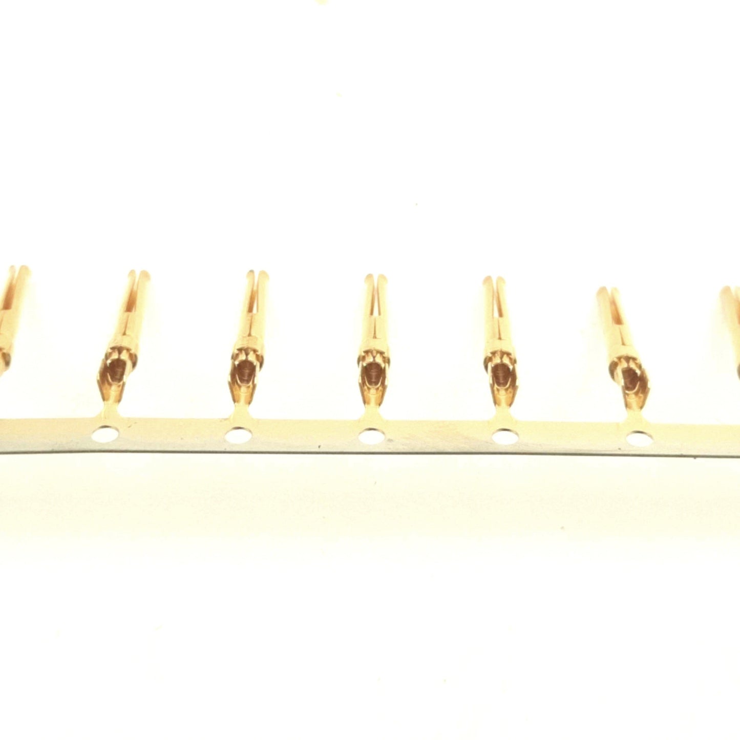 New – Open box Lot of 200 TE 205201-6 D-Sub Crimp Connector Pins Female Size 20 20-24AWG Gold