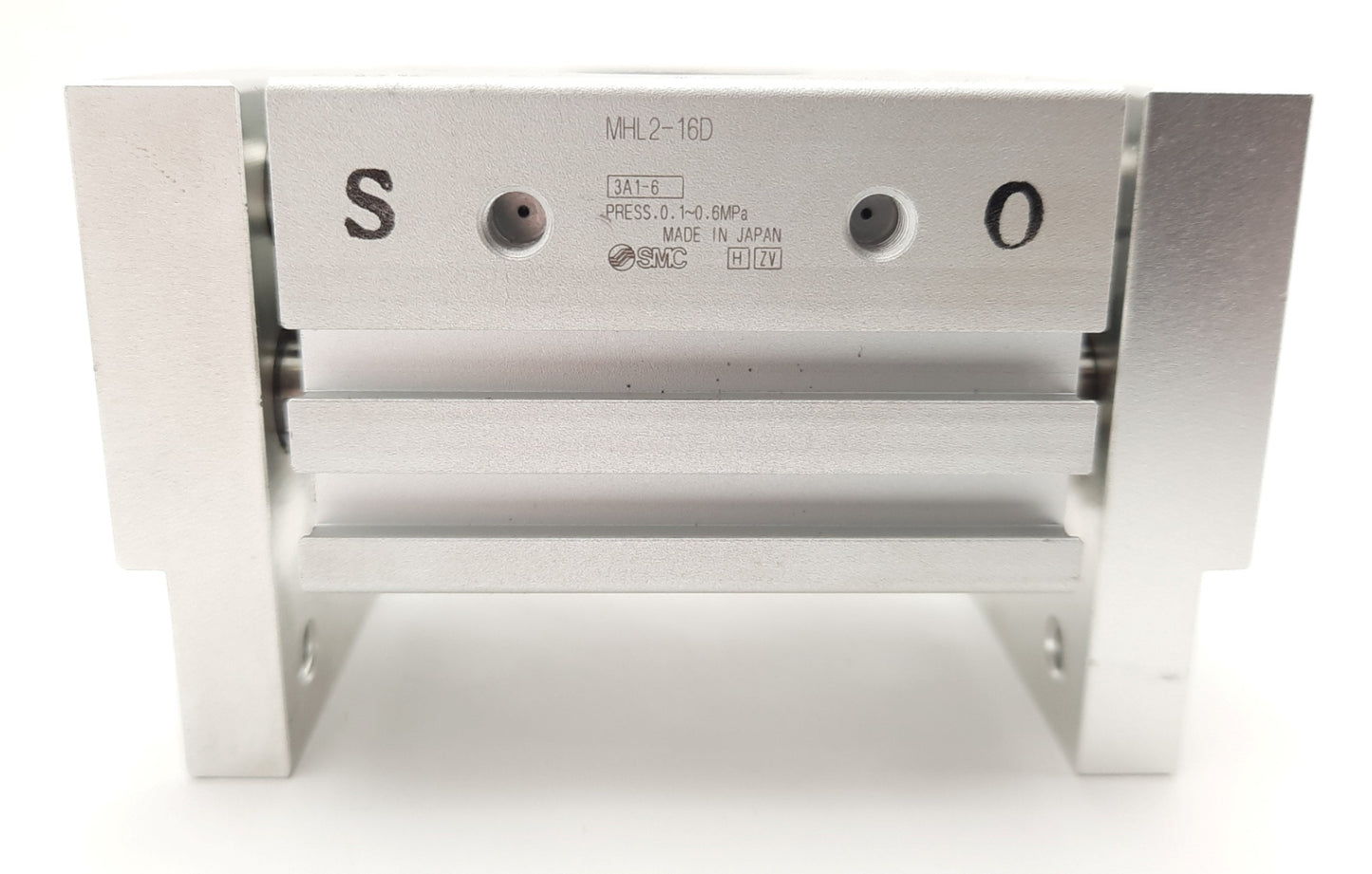 New SMC MHL2-16D Parallel Type Air Gripper With 2x D-Y59B Auto Switch, 30mm Stroke