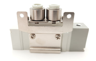New SMC SYA5120-C6-F2 Air Pilot Pneumatic Valve 2-Position 5-Port, Rc1/8 M5x0.8