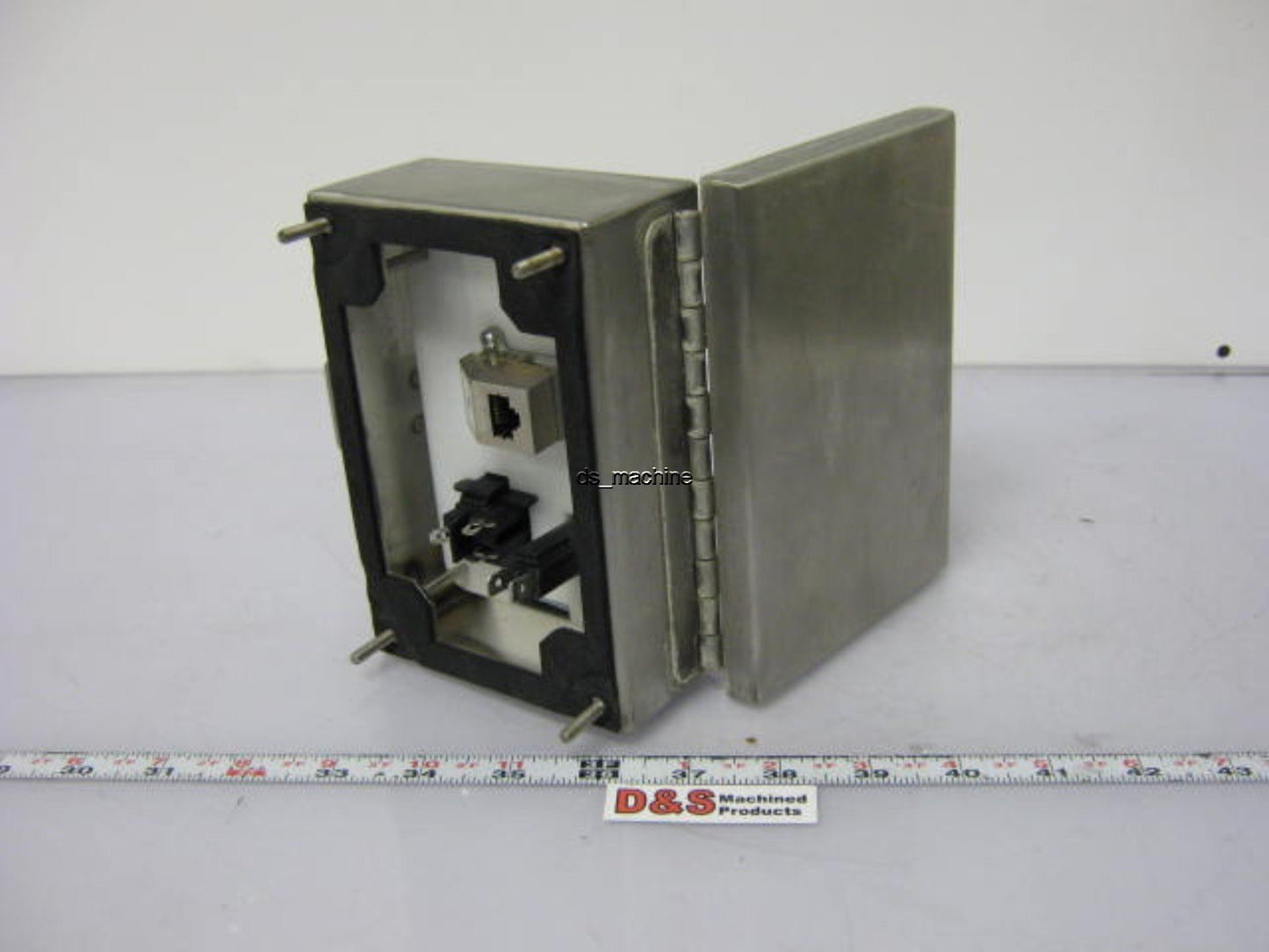 Used Grace Engineering P-R33-M6R3 120VAC & Ethernet Bulkhead Type 4X