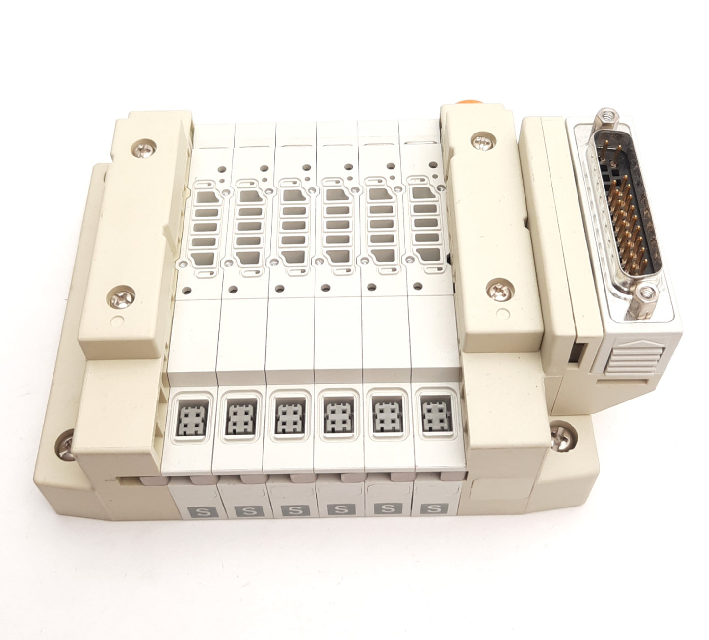 Used SMC SS5V1-16FD1-06-C4-D0 Cassette Base Manifold, 6 Stations, D-Sub Connector