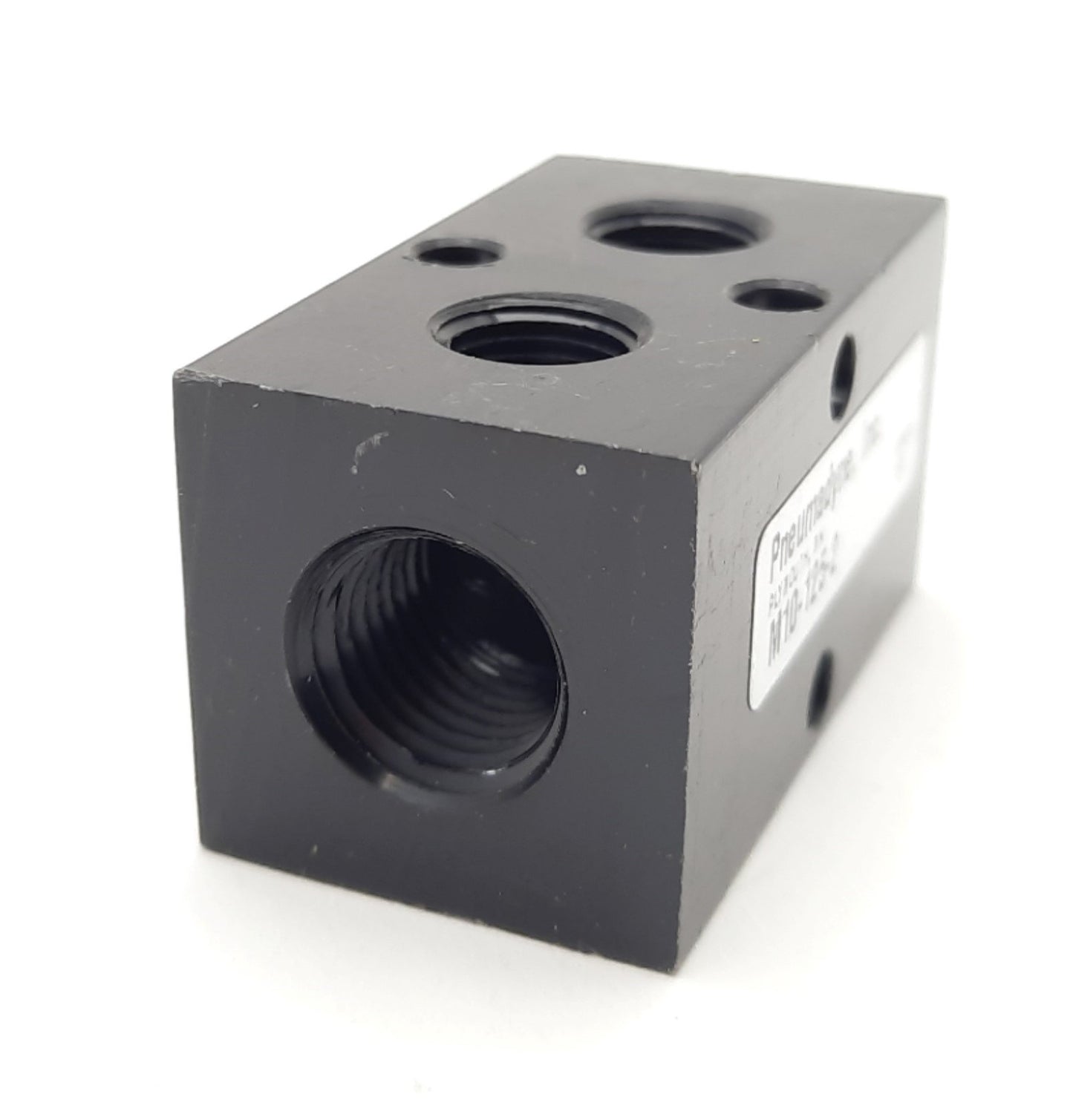 New – Open box Lot of 2 Pneumadyne M10-125-2 Manifold, 2-Station, 2 x 1/4"NPT to 2 x 1/8"NPT