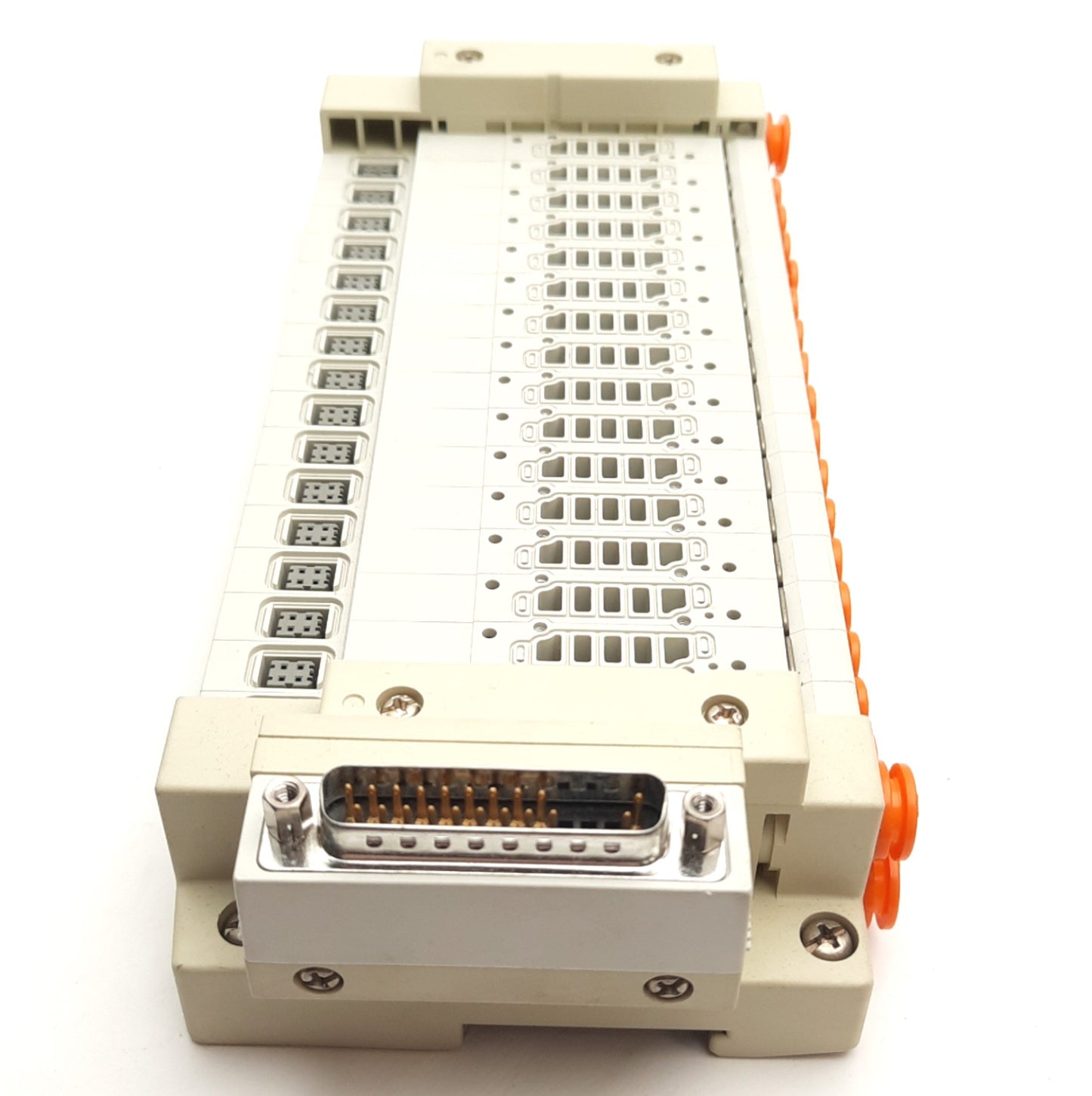 Used SMC SS5V1-16FD1-16-C4-D0 Cassette Base Manifold 16 Stations, D-Sub Connector
