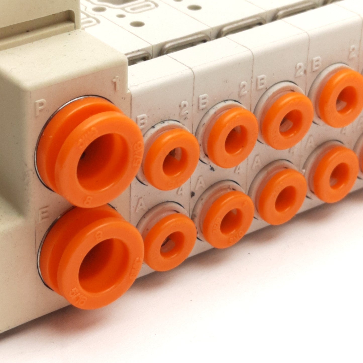Used SMC SS5V1-16FD1-16-C4-D0 Cassette Base Manifold 16 Stations, D-Sub Connector
