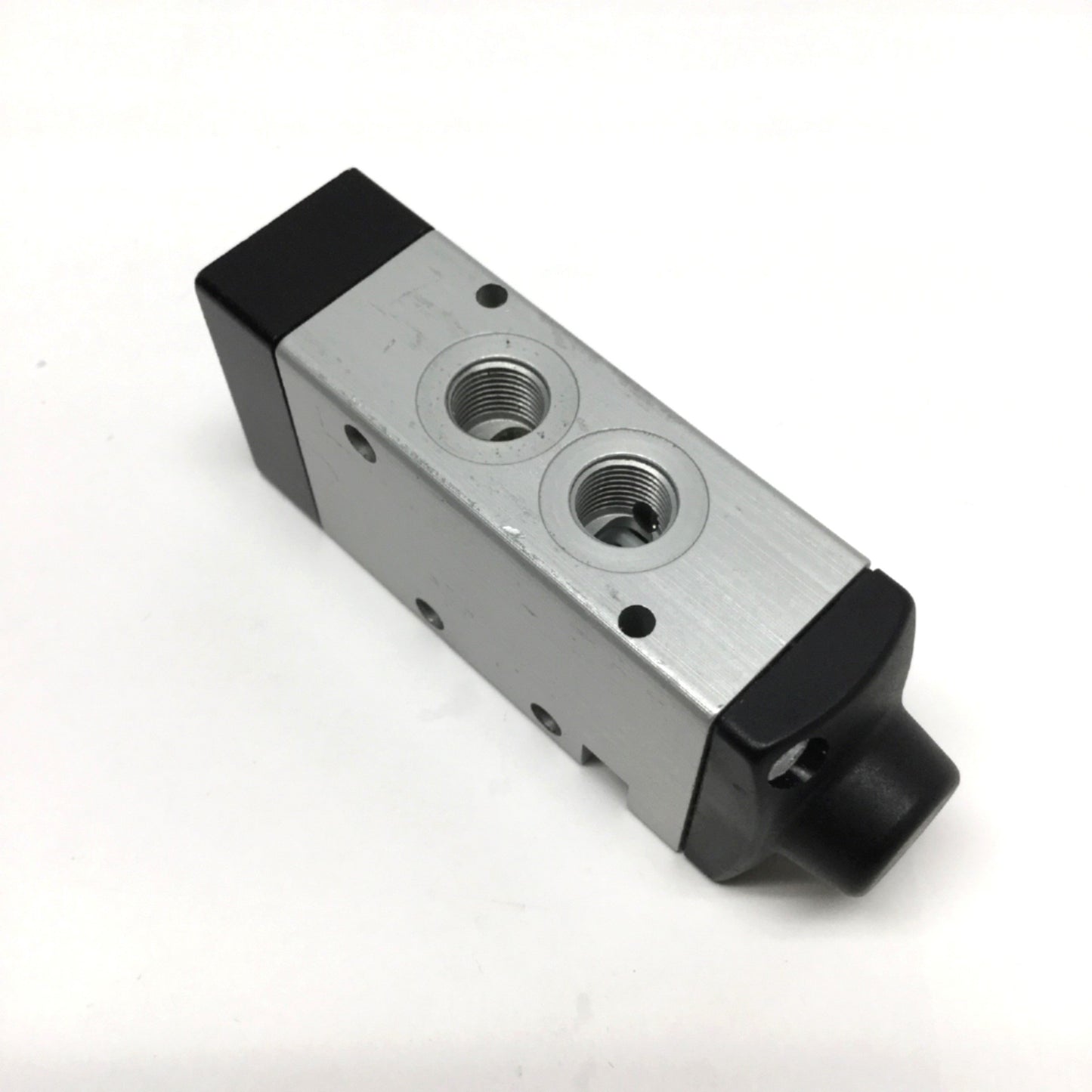 Used Norgren V60A4D7A-X5090 Air Pilot Spool Valve, 3-Port 2-Pos, G1/8, -0.9 to 10 bar