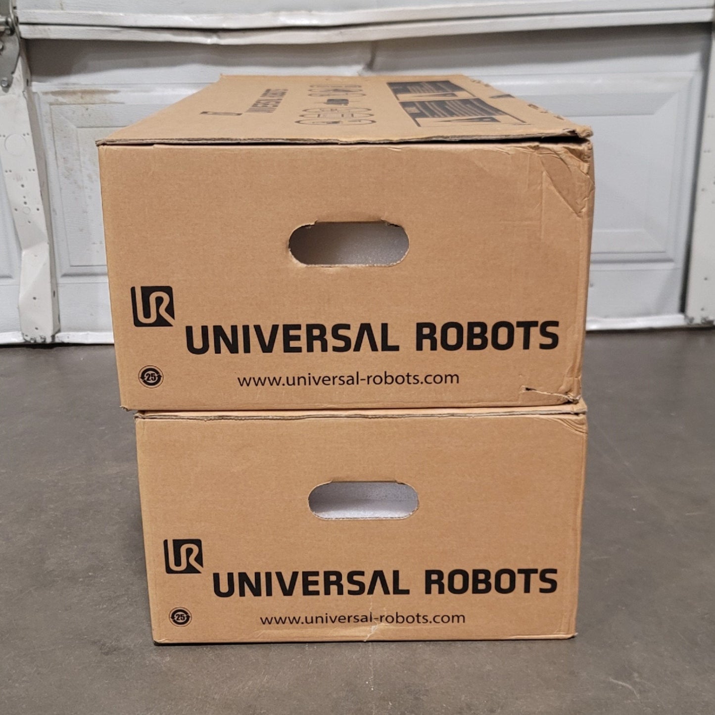 New Universal Robots 109901 ActiNav Bin Picking System Motion Module And 3D Sensor