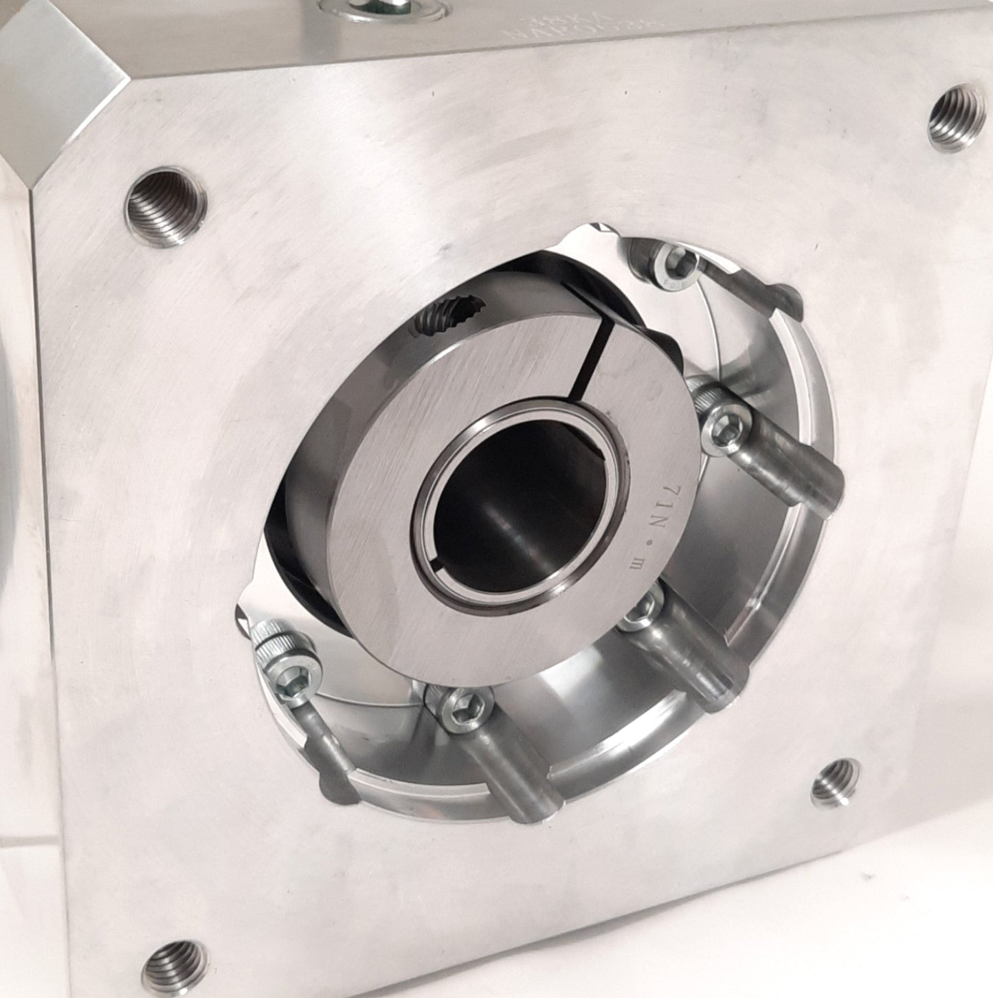 New – Open box Nidec VRT-200C-28-F3-38KA35 Inline Planetary Reducer 28:1 Reduction, 38mm Bore