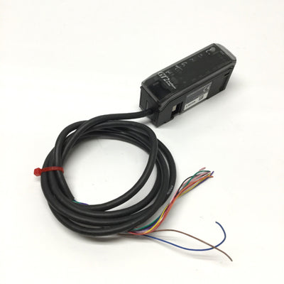 Used Keyence GT2-71P Contact Displacement Sensor Amplifier Unit, 10-30VDC, PNP Output