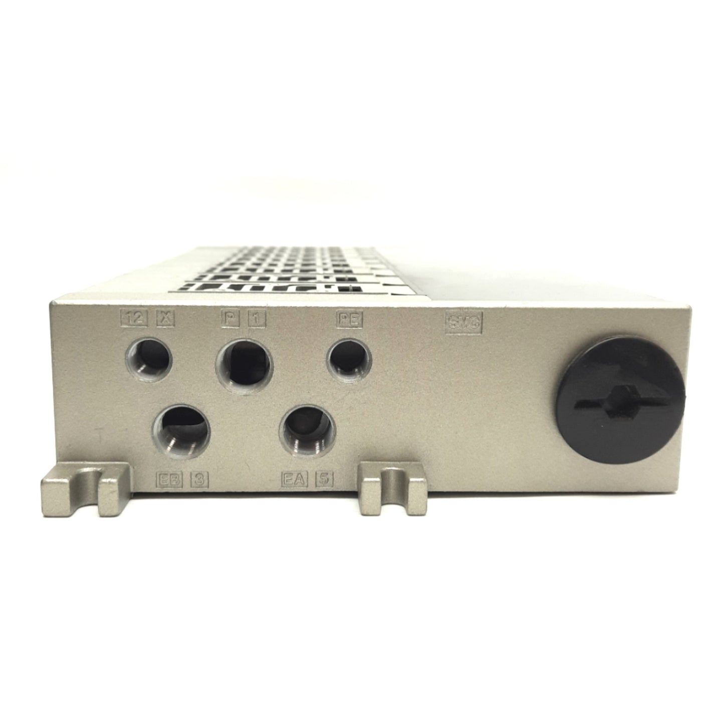 Used SMC NVV5FS2-01T1-081-02T Manifold, 8 Valve Stations, Side Ported, ¼NPTF, 150 psi