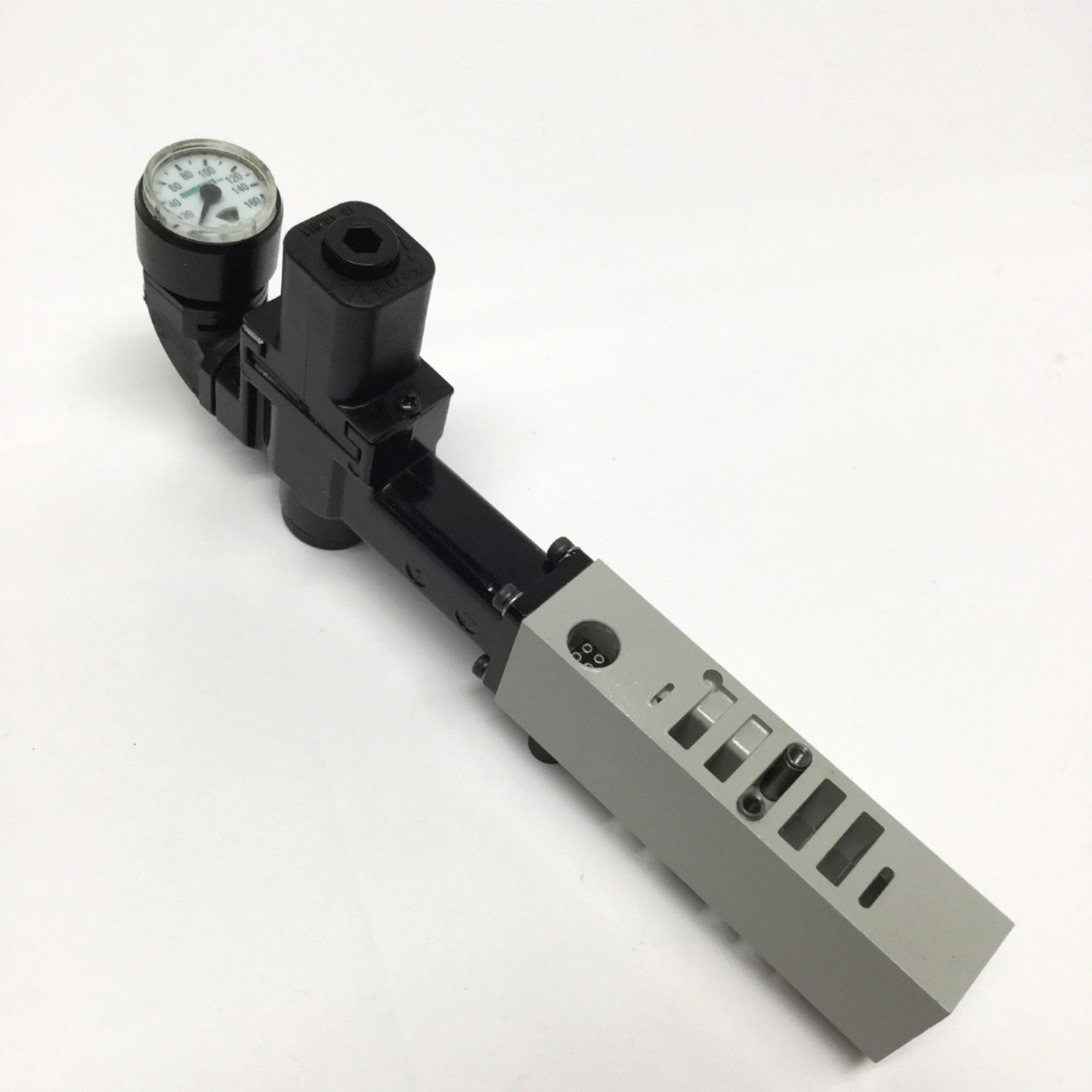 Used Numatics 051RS100JP63D00 Sandwich Pressure Regulator Valve Block 10-130psi