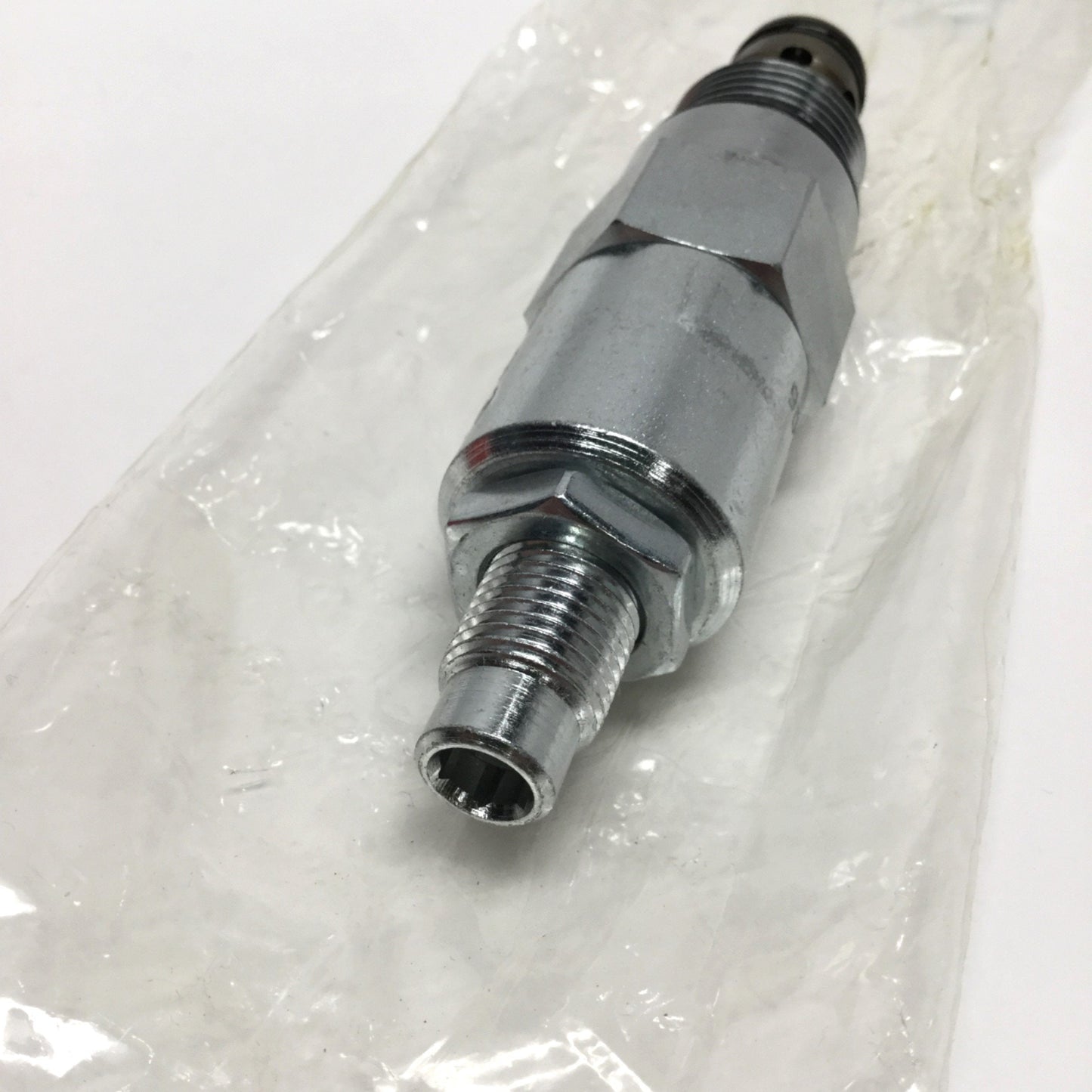 New – Open box Hydraforce RV10-26-0-N-15 Pilot Operated Hydraulic Relief Cartridge Spool Valve