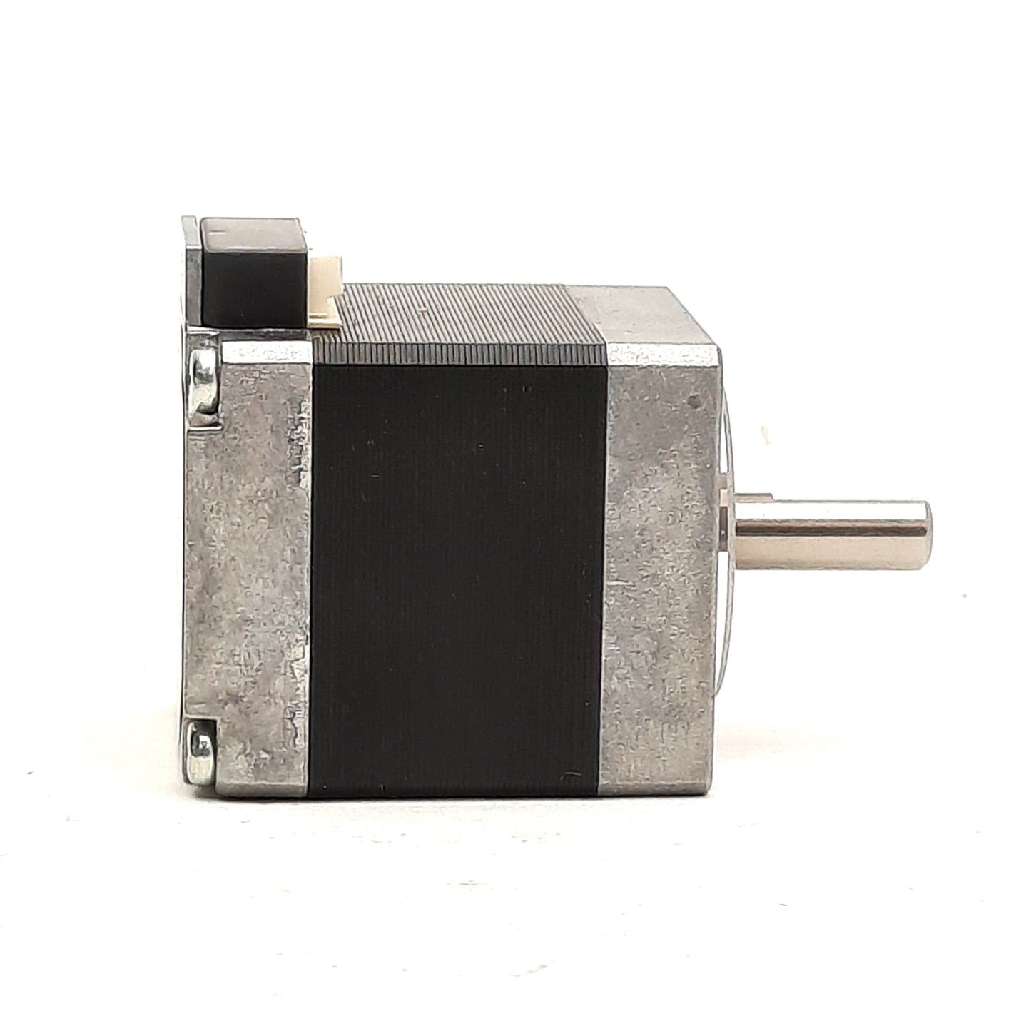 New Oriental Motor PKP223D06A-L Bipolar Stepper Motor 2-Phase 3.8VDC, 1.8Deg/Step