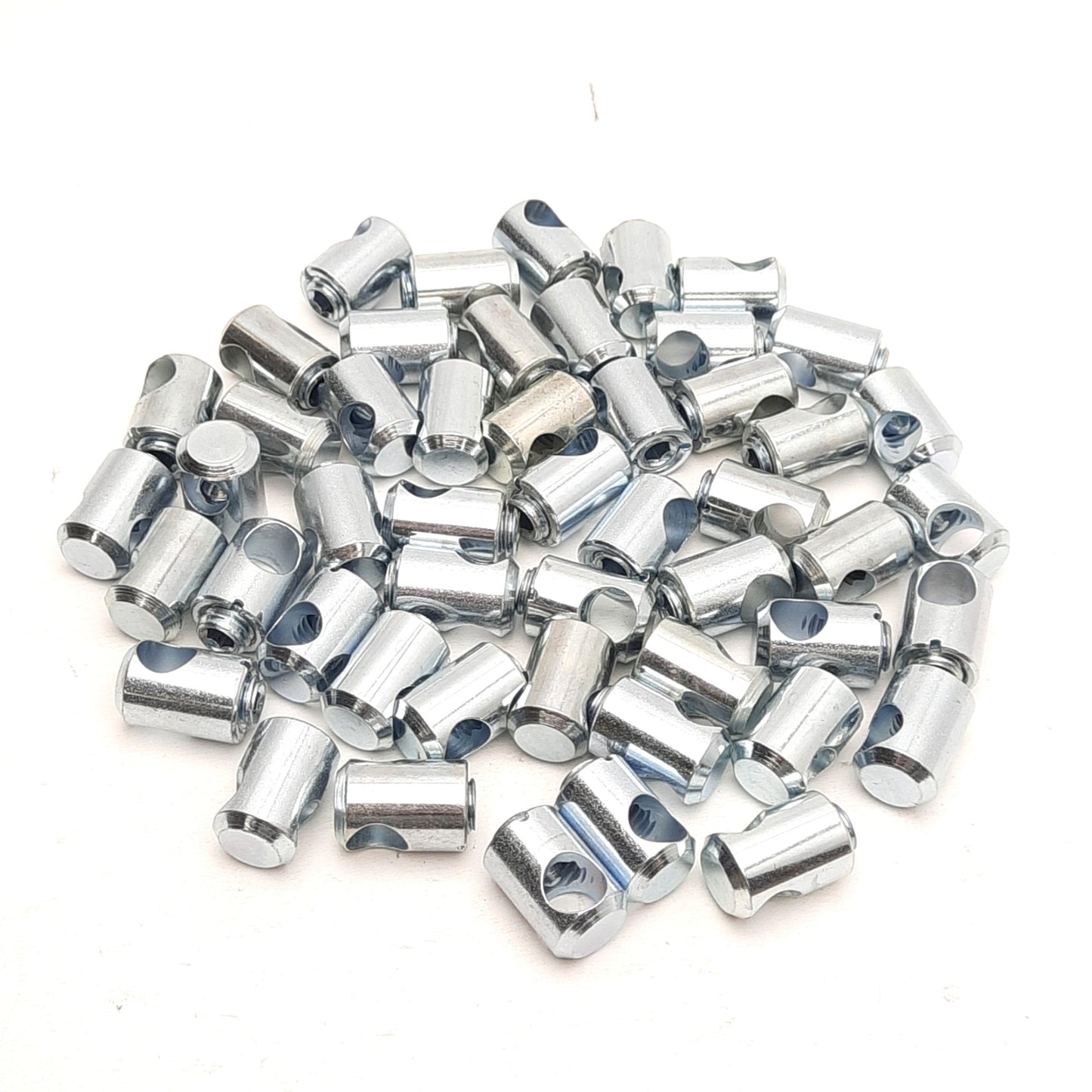 Used Lot of 50 Maytec 1.21.B30 Cross Bushing w/ Set Screw PG30, Ø15mm OD, 22mm Length