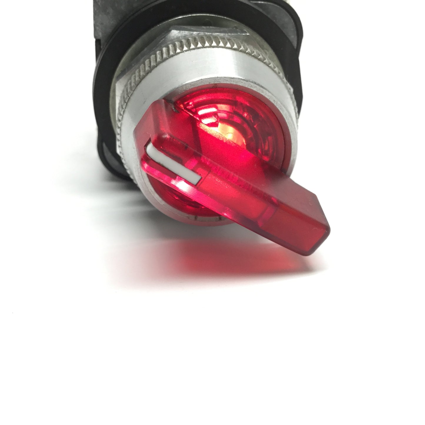 Used Allen Bradley 800T-24HR17KB6AX Illuminated Selector Switch, 2-Position, 1NO-1NC