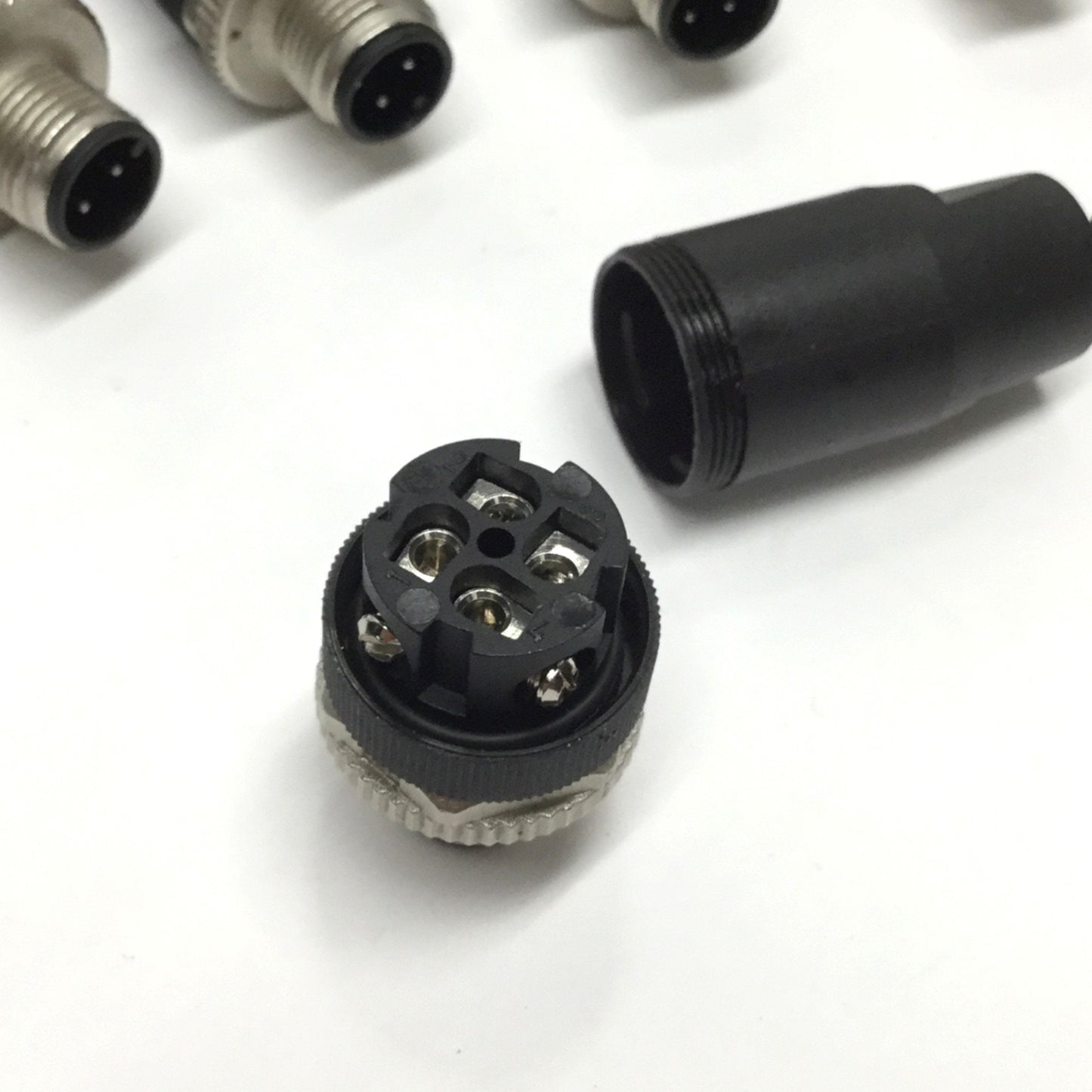 Used Lot of 5 Turck BS 8141-0 Eurofast Field-Wireable Plug Connector, M12 4-Pin Male