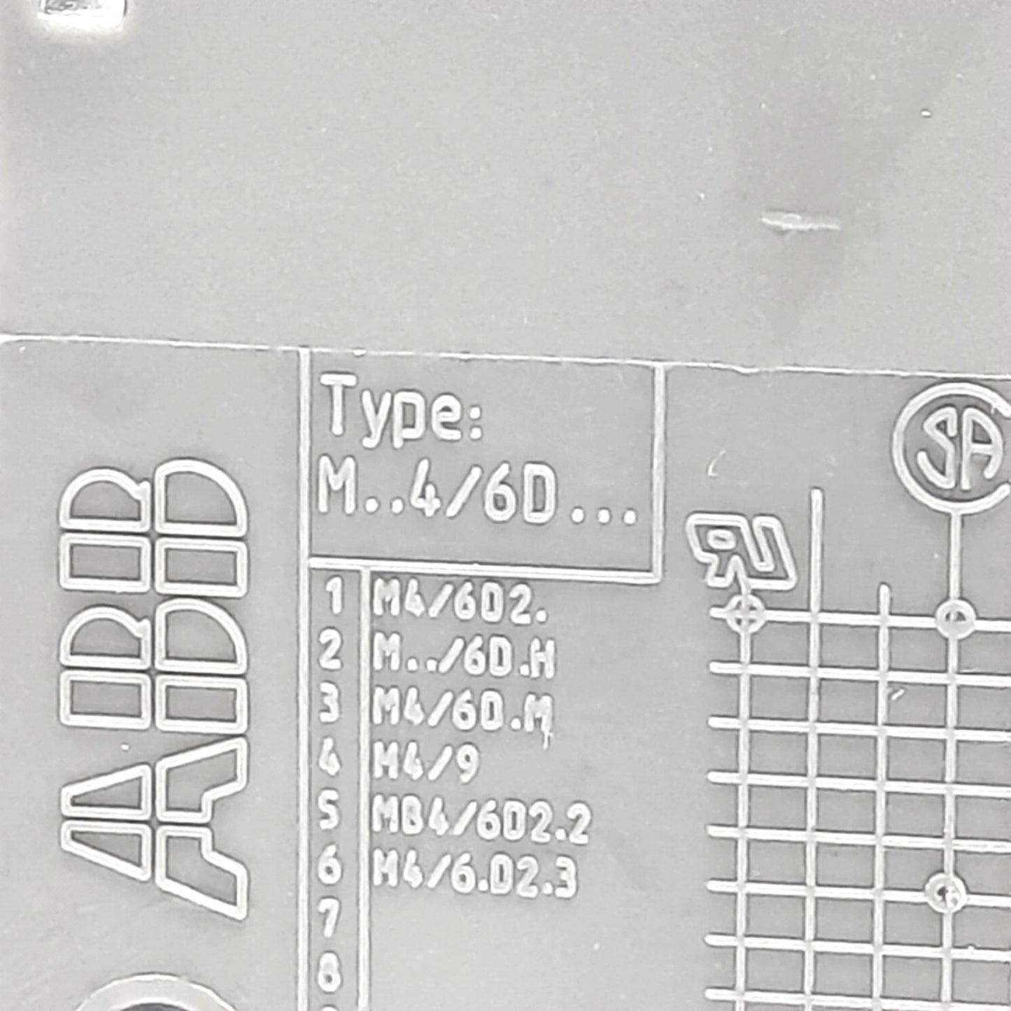 Used Lot of 81 Entrelec M4/6.D2 Terminal Block, 2-Position, 800V 32A, DIN Rail