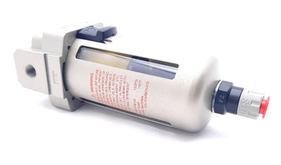 New SMC AFM40-N02C-Z Mist Separator, Modular 1/4" NPT Float Type, Auto-Drain 150PSI