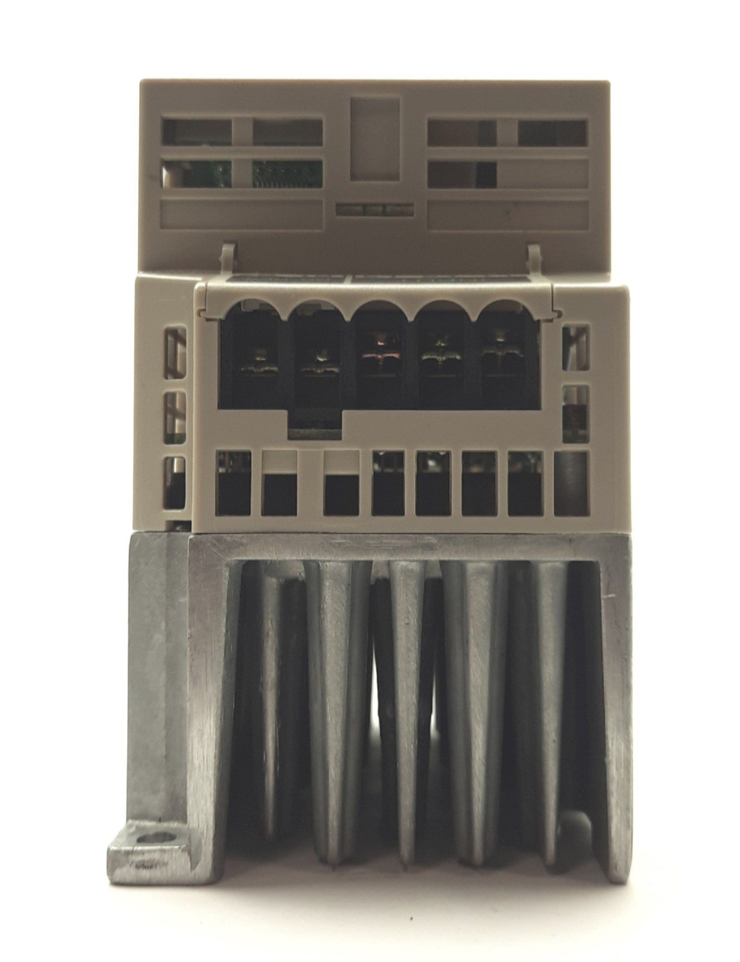 Used  Magnetek GPD205-A0P7 3-Phase AC Drive Out: 0-230VAC 0-400Hz 3A In: 200-230VAC