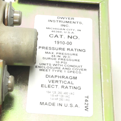 Used Dwyer 1910-00 Low Differential Pressure Switch 0.15-0.5" W.C., 15A 480VAC, SDPT