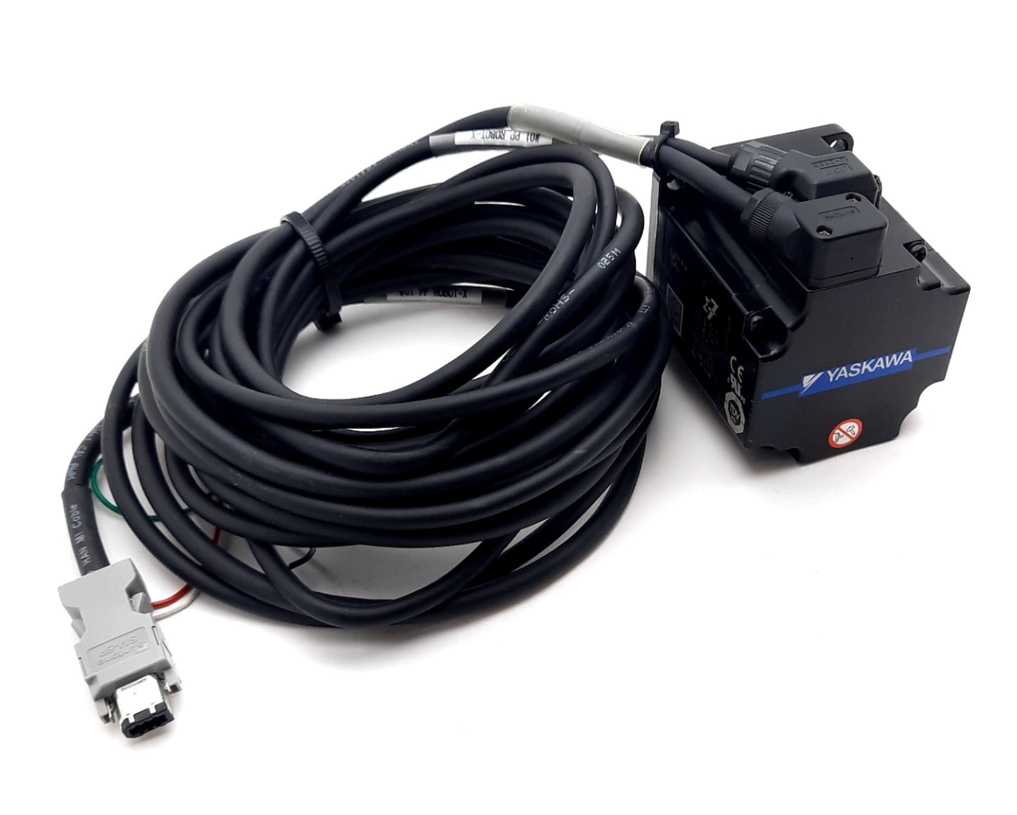 Used Yaskawa SGM7J-02AFD21 Servo Motor 3 Phase 24 Bit, 0.637nm, 200V, 1.6A, 200W