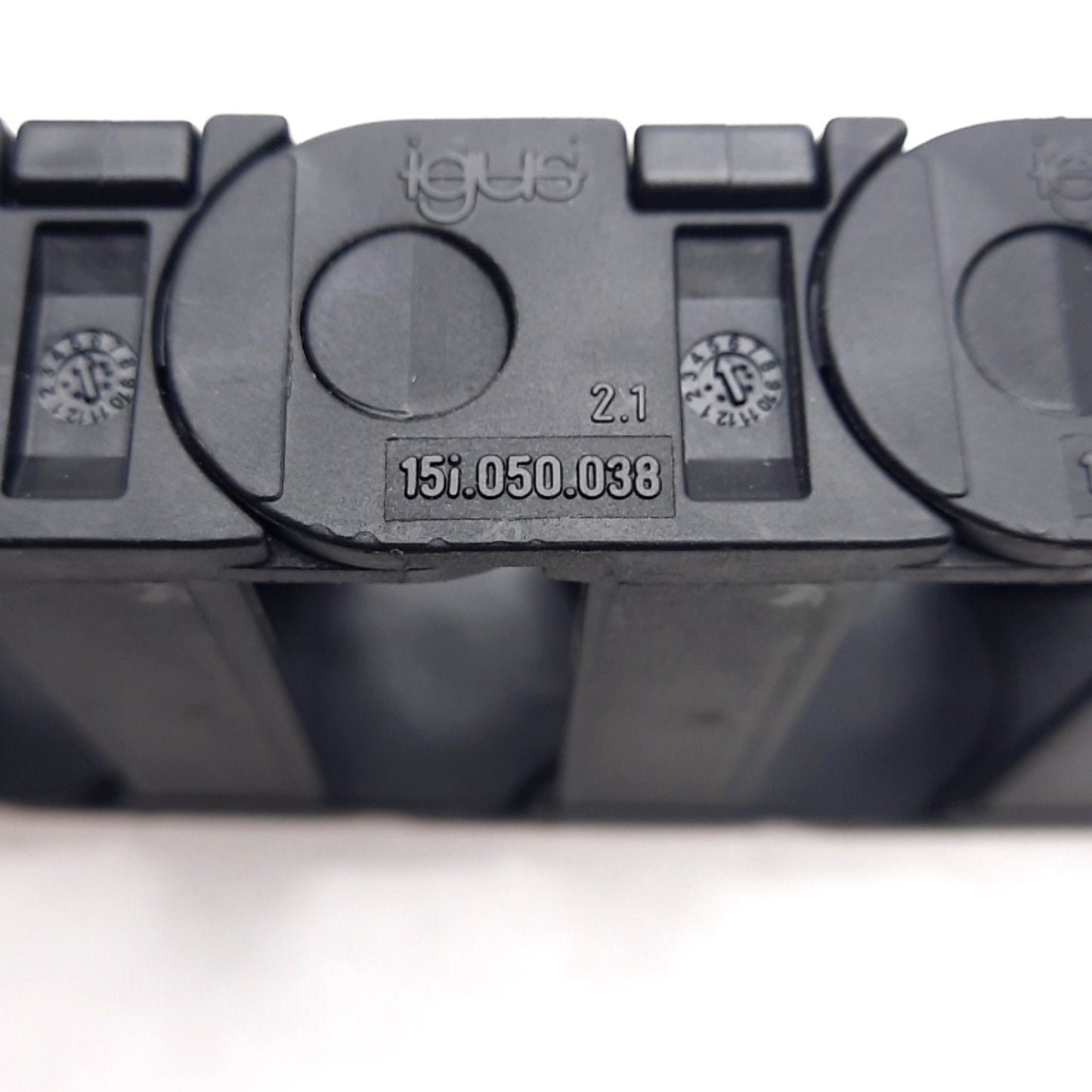 Used Igus 15i.050.038 Energy E-Chain Cable Carrier Conduit, 61mm W x 23mm H x 27" L