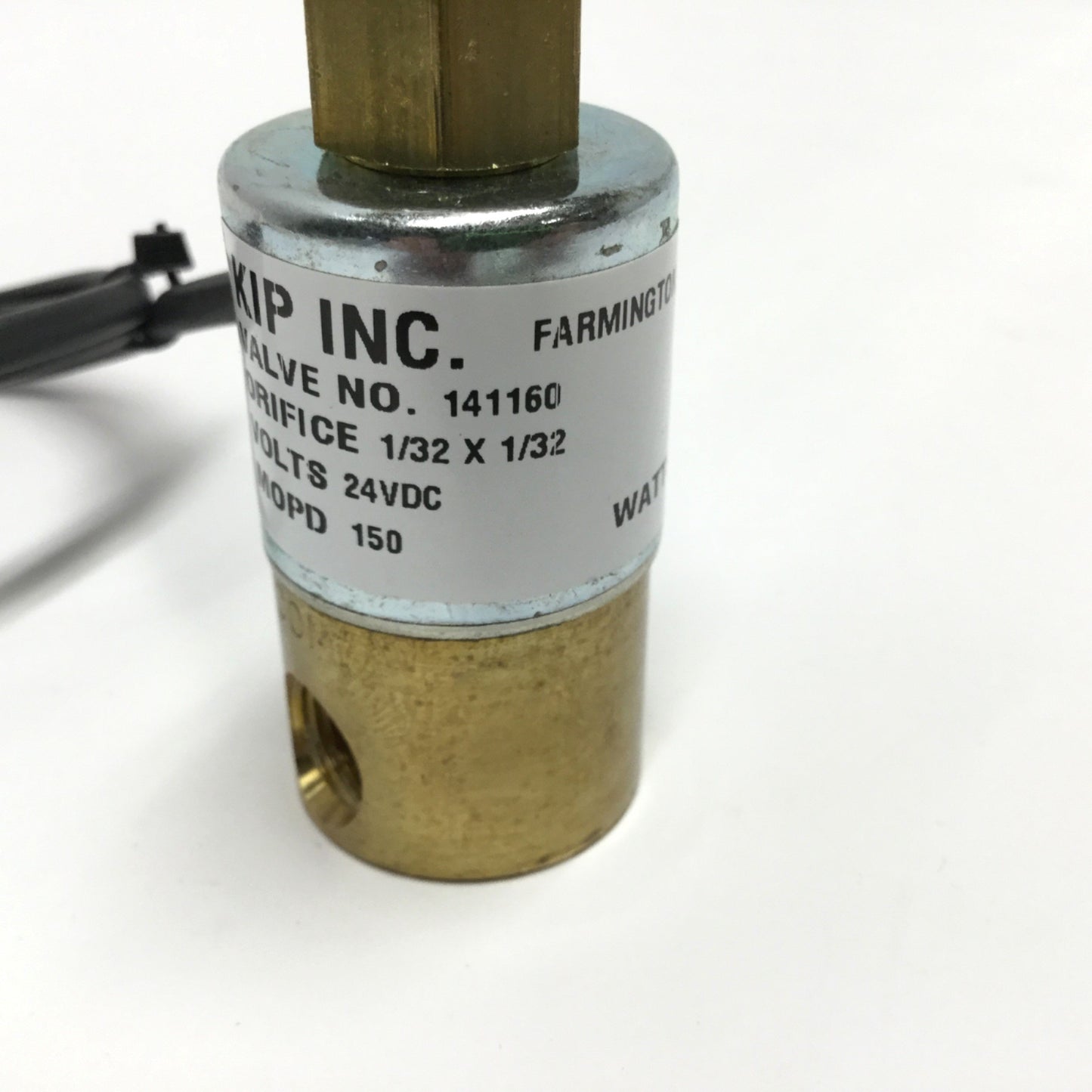 Used KIP 141160 Brass Solenoid Valve 3-Way, 24VDC Coil, 1/8" NPT, 150psi, Cv=.035