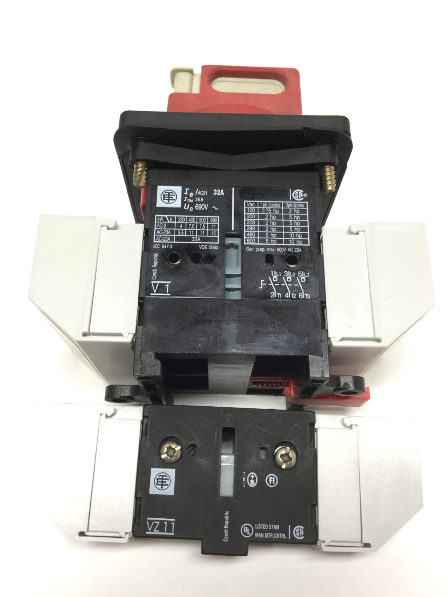 Used Telemecanique V1 Rotary Motor Disconnect Switch 3-Pole + N, 600VAC 32A 10HP