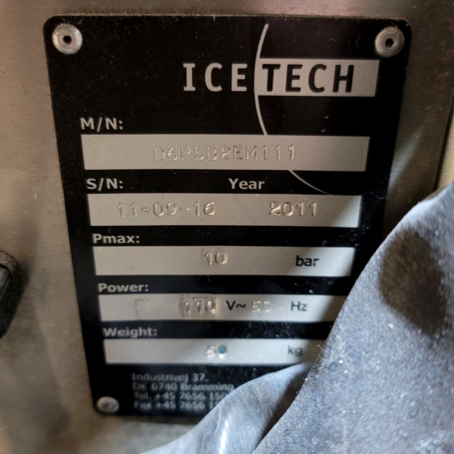 Used ICETECH ICEBLAST KG6 Dry Ice Blasting Machine With Accessory Kit 13lbs Capacity