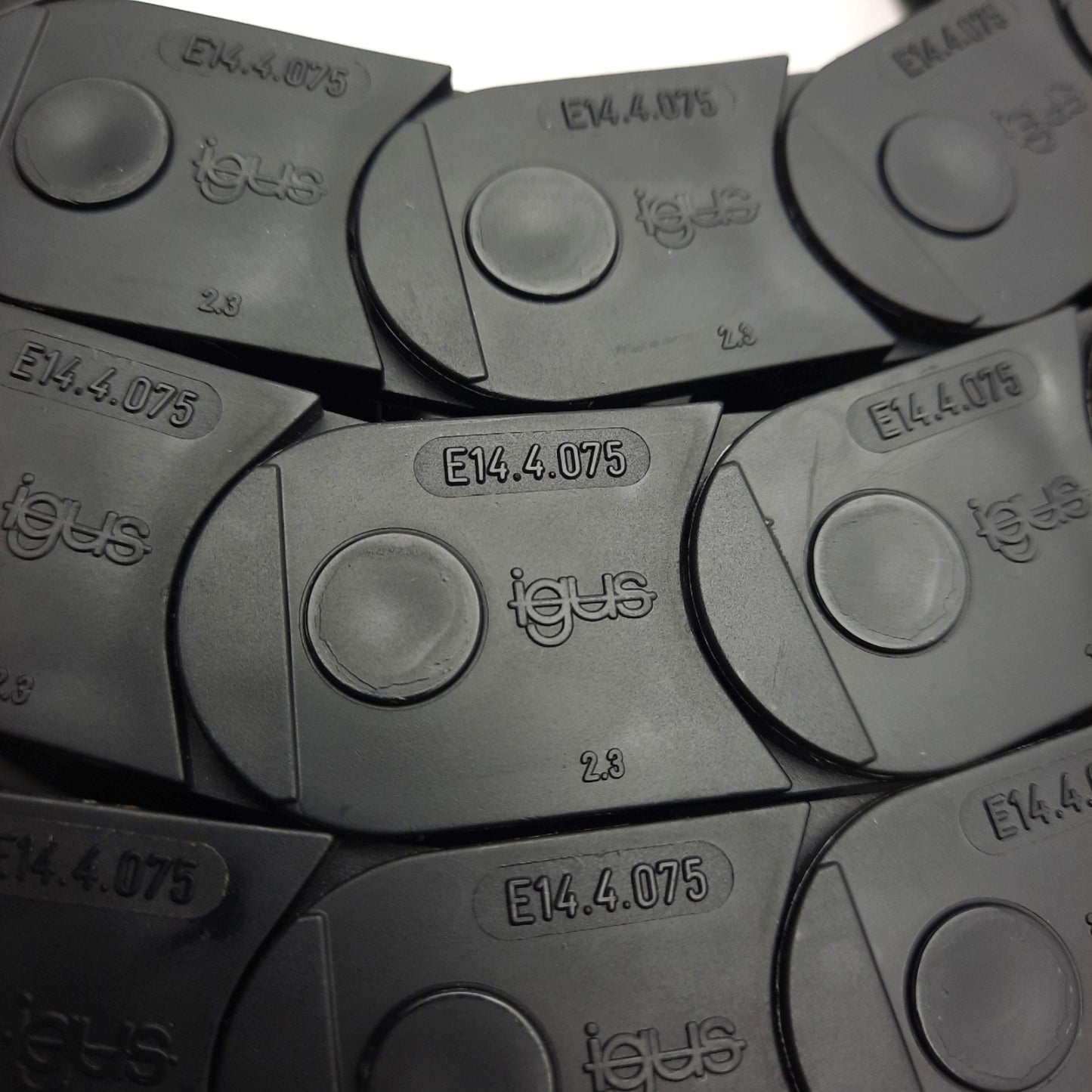Used Igus E14.4.75 Energy Chain, Length: 50 Links, Inner Dimensions: 19mm x 50mm