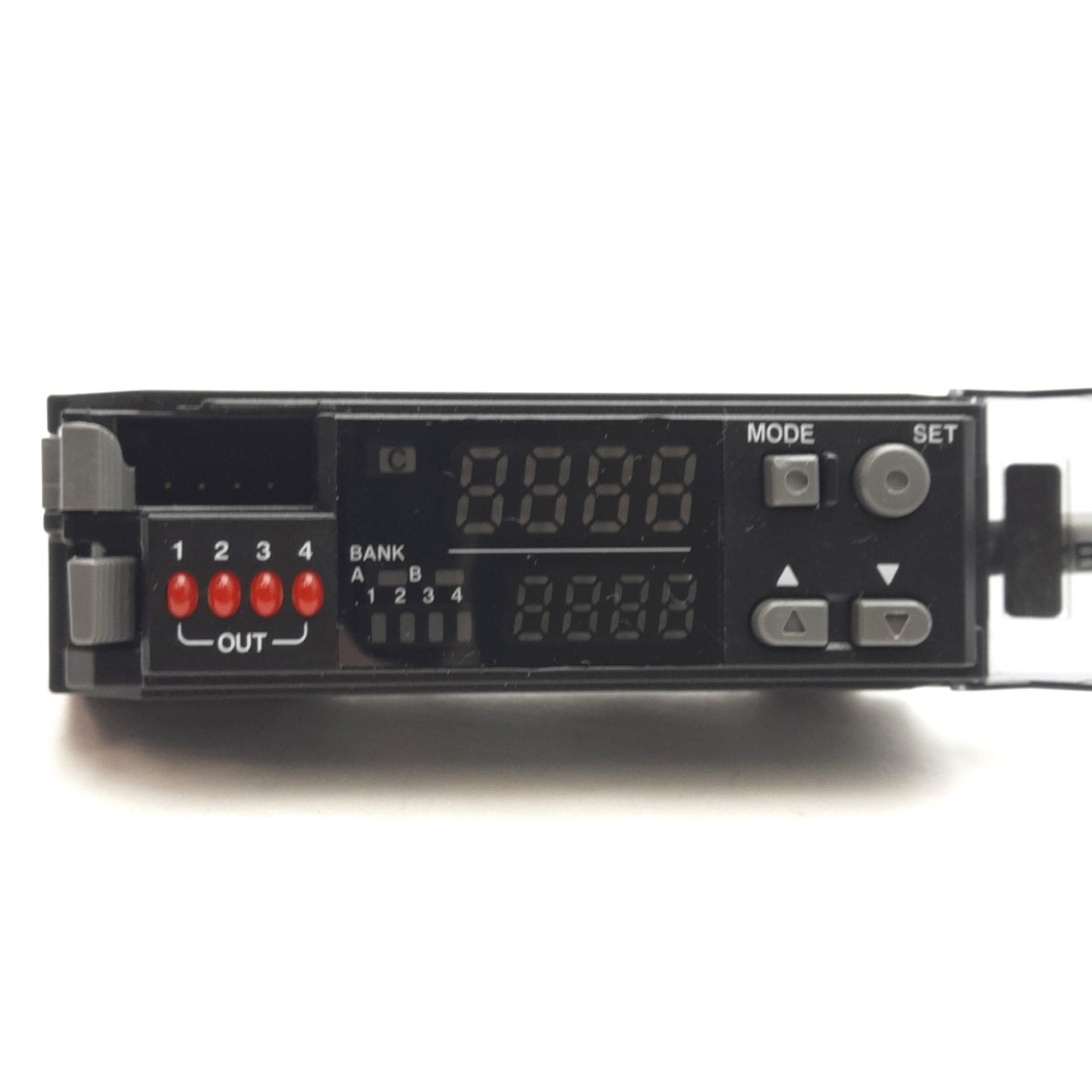 Used Keyence CZ-V21AP Fiber Optic Amplifier Unit, PNP, 200µs-8ms Response, 24VDC