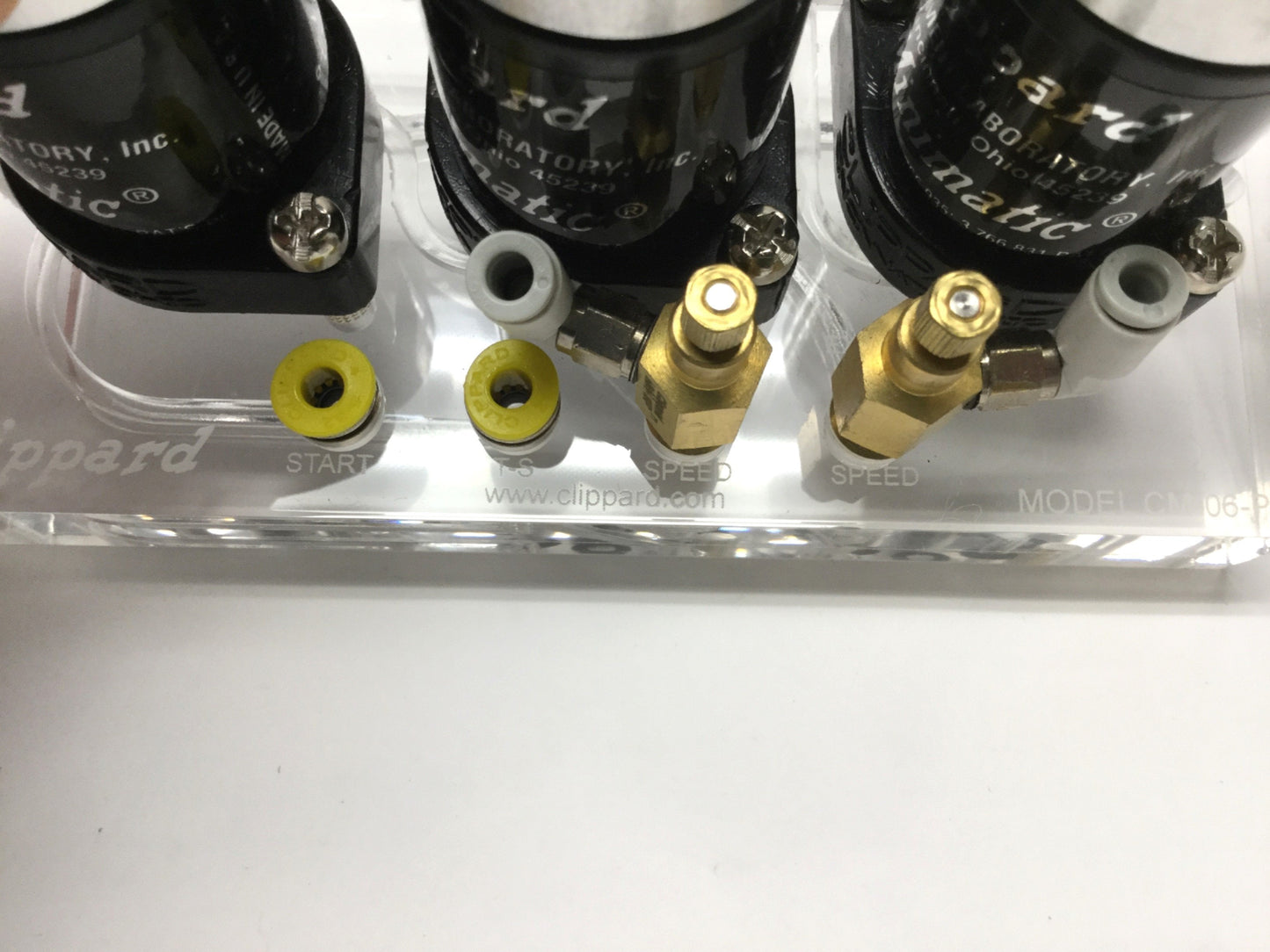 Used Clippard VA-06 Double-Acting Cylinder Auto-Cycling Pneumatic Valve Manifold