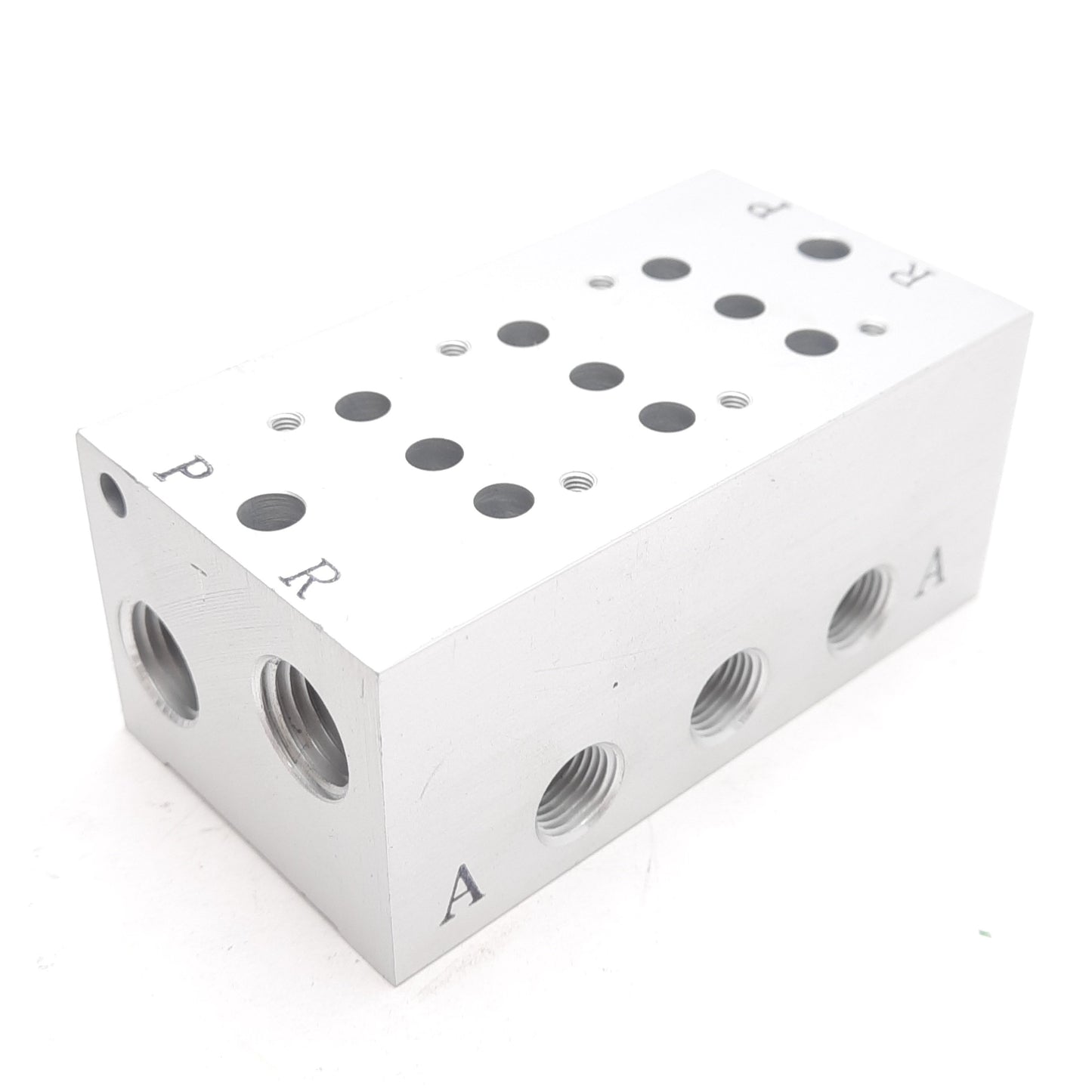 New SMC SS3YJ-42-03-01T Internal Pilot Manifold Base Mounted, 3 Stations, 1/8in NPTF