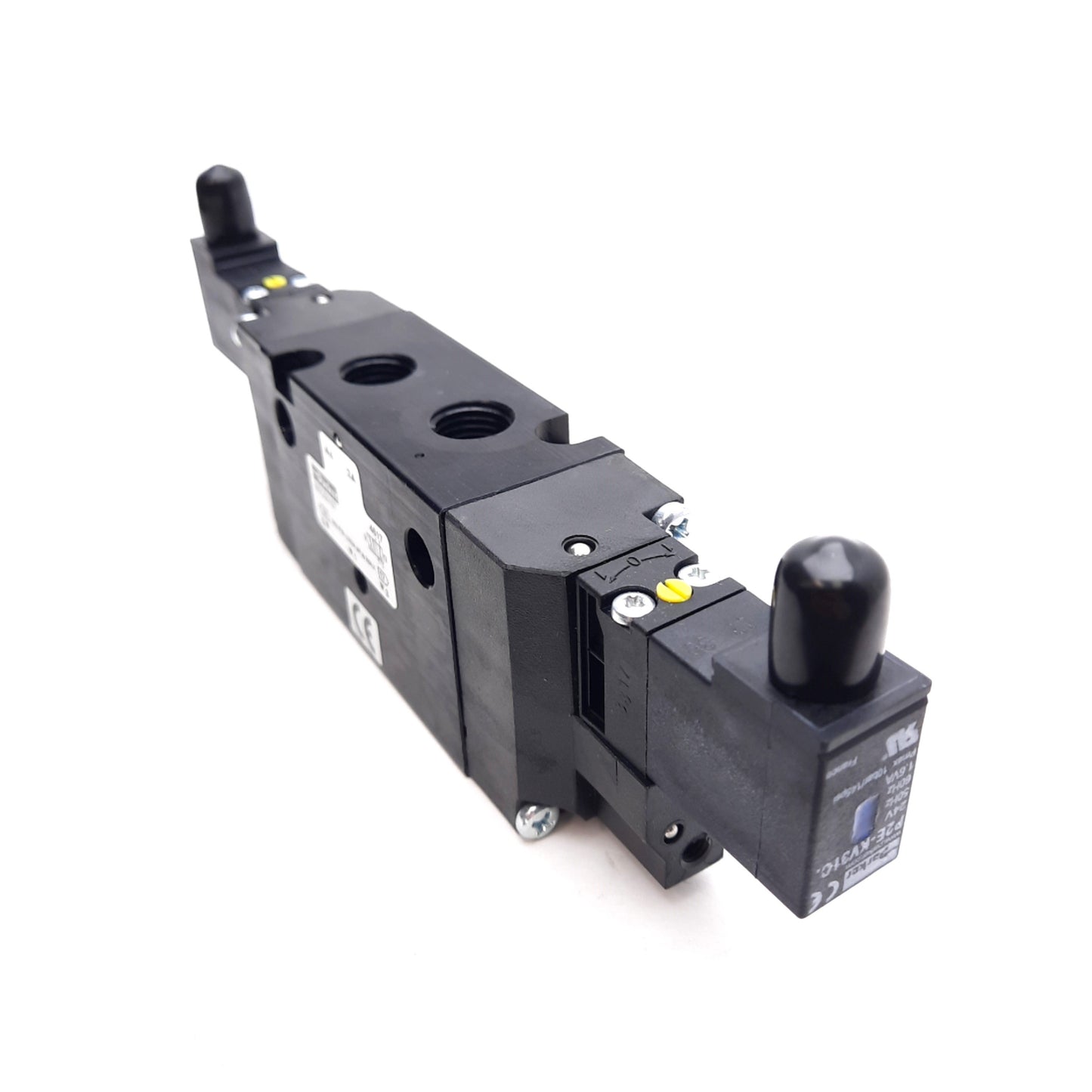 New Parker B5C00107 Solenoid Valve, 4-Way 2-Position, 145psi, 1/4in NPT, 24VDC Coil