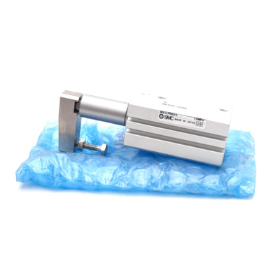 New SMC MKB16-20RN Swing Clamp Cylinder, ø16mm Bore, 20mm Stroke, Clockwise, M5x0.8