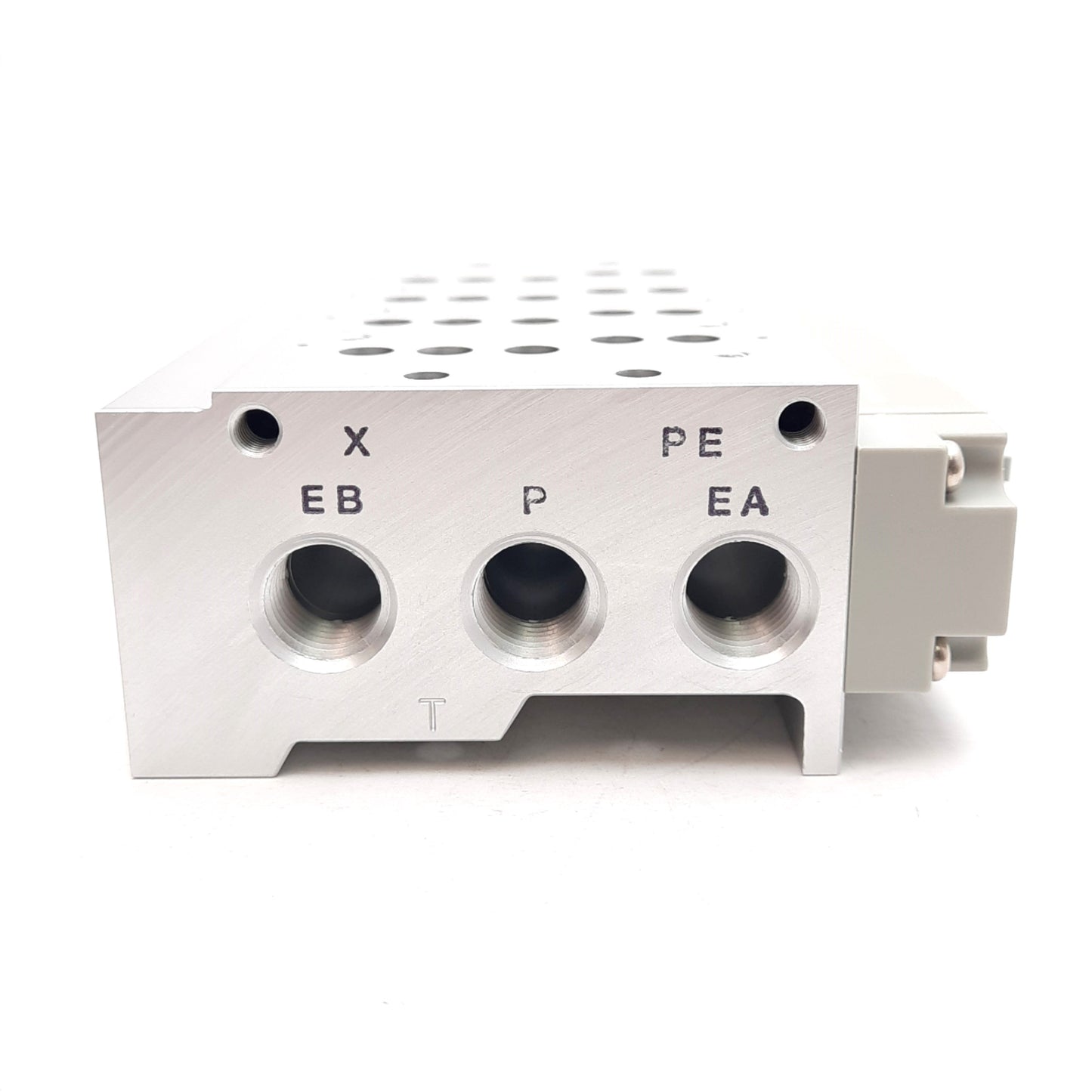 New SMC SS5Y7-42P-04-02T Manifold Block 26-Pin Flat Connector, 1/4in NPTF Ports