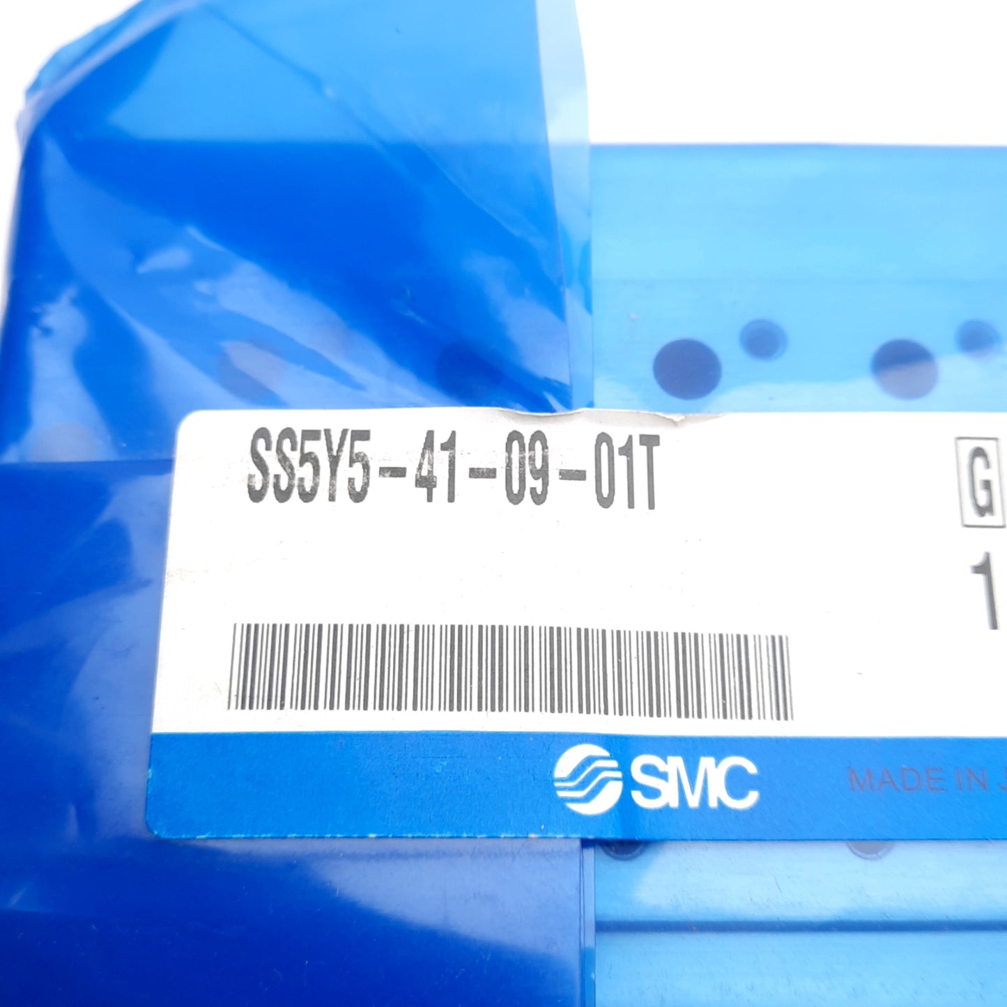 New SMC SS5Y5-41-09-01T Bar Stock Manifold For SY5000, 9 Valve Stations, 1/8in NPTF