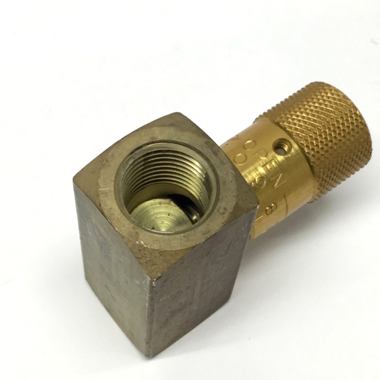Used Deltrol EN30B Easy Read Brass Flow Control Needle Valve 28gpm, 2000psi, 1/2" NPT