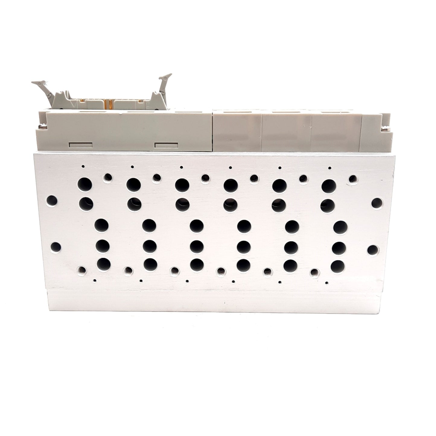 New SMC SS5Y7-42P-06-02T Manifold Block 26-Pin Flat Connector, 1/4in NPTF Ports