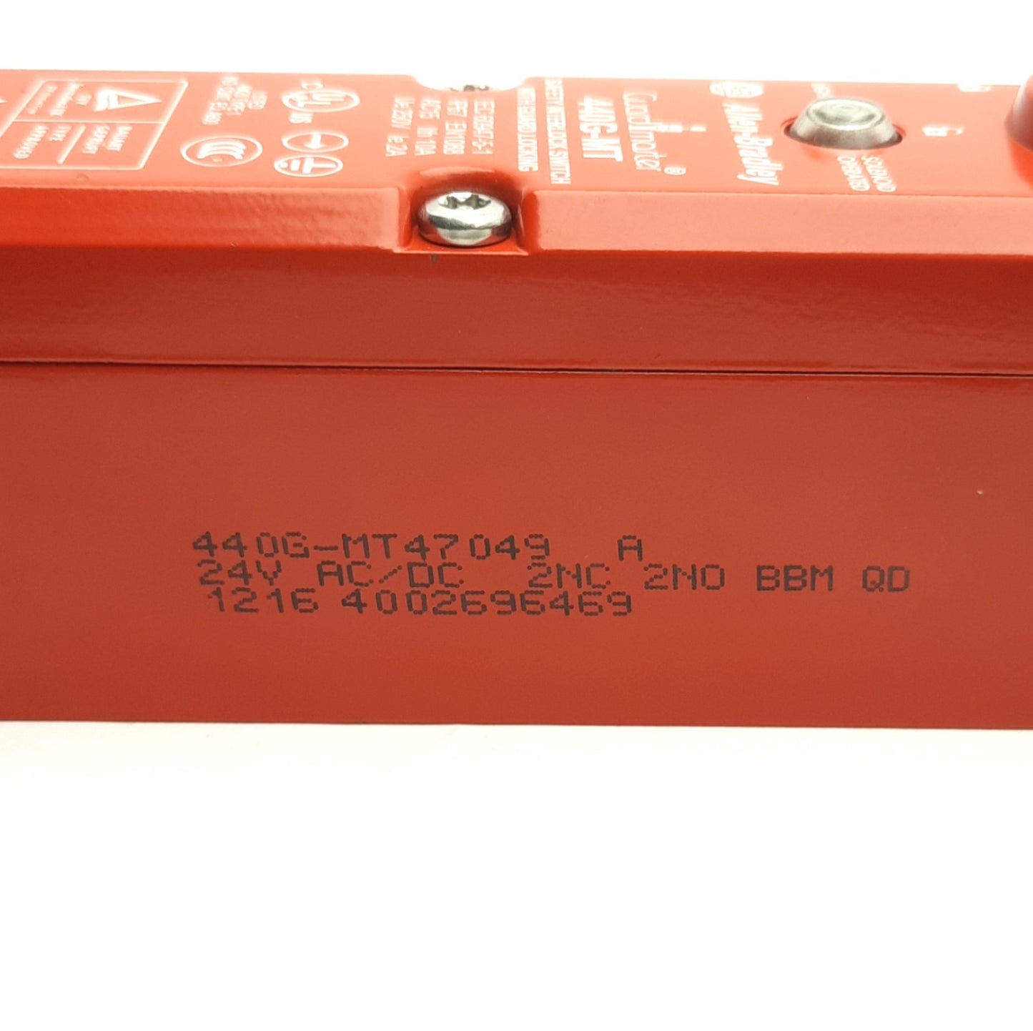 Used Allen Bradley 440G-MT47049 Guardmaster Safety Interlock Switch 2NC/2NO, 24VAC/DC