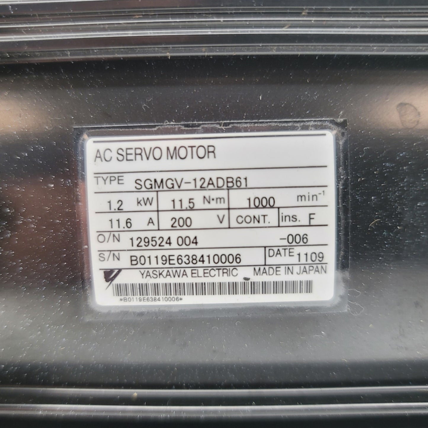 New Yaskawa SGMGV-12ADB61 AC Servo Motor 1.2kW, 11.5Nm, 1000RPM, 200VAC, 130mm Frame