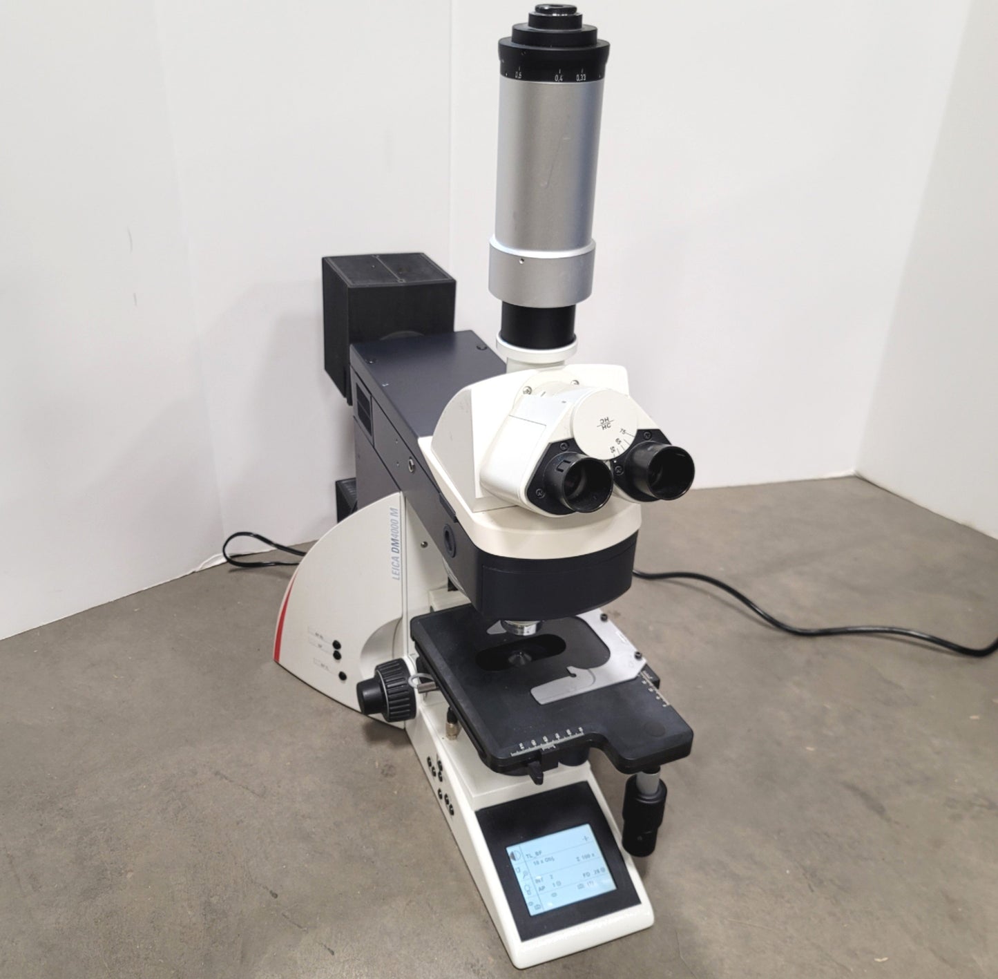 Used Leica DM4000M Digital Microscope With Motorized Z Axis 90-250VAC *No Eyepieces*