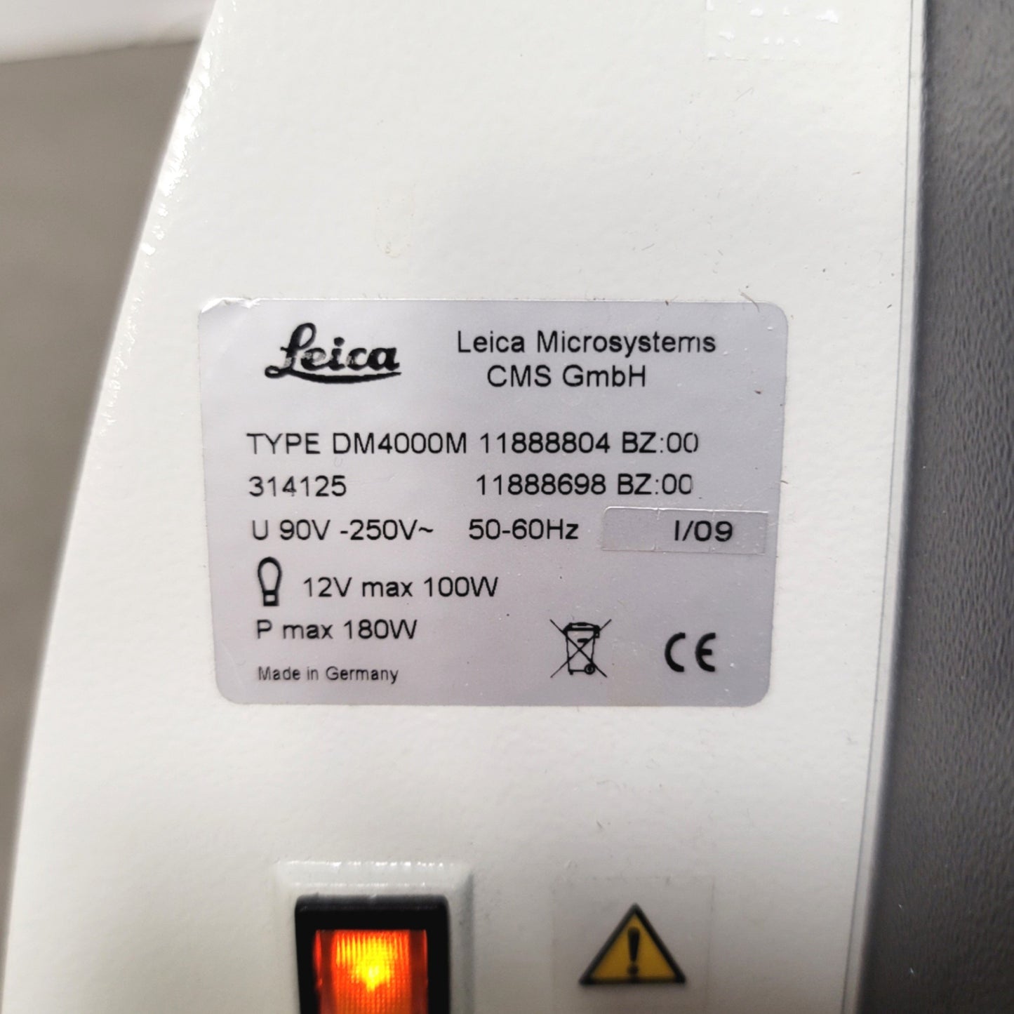 Used Leica DM4000M Digital Microscope With Motorized Z Axis 90-250VAC *No Eyepieces*