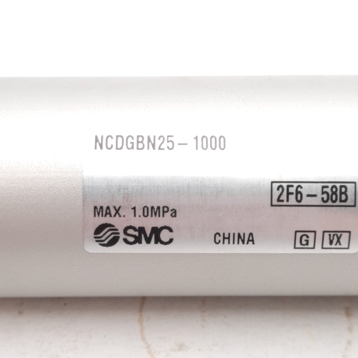 New SMC NCDGBN25-1000 Precision Cylinder 1in Bore, 10in Stroke, 1/8in NPT, 1.0MPa