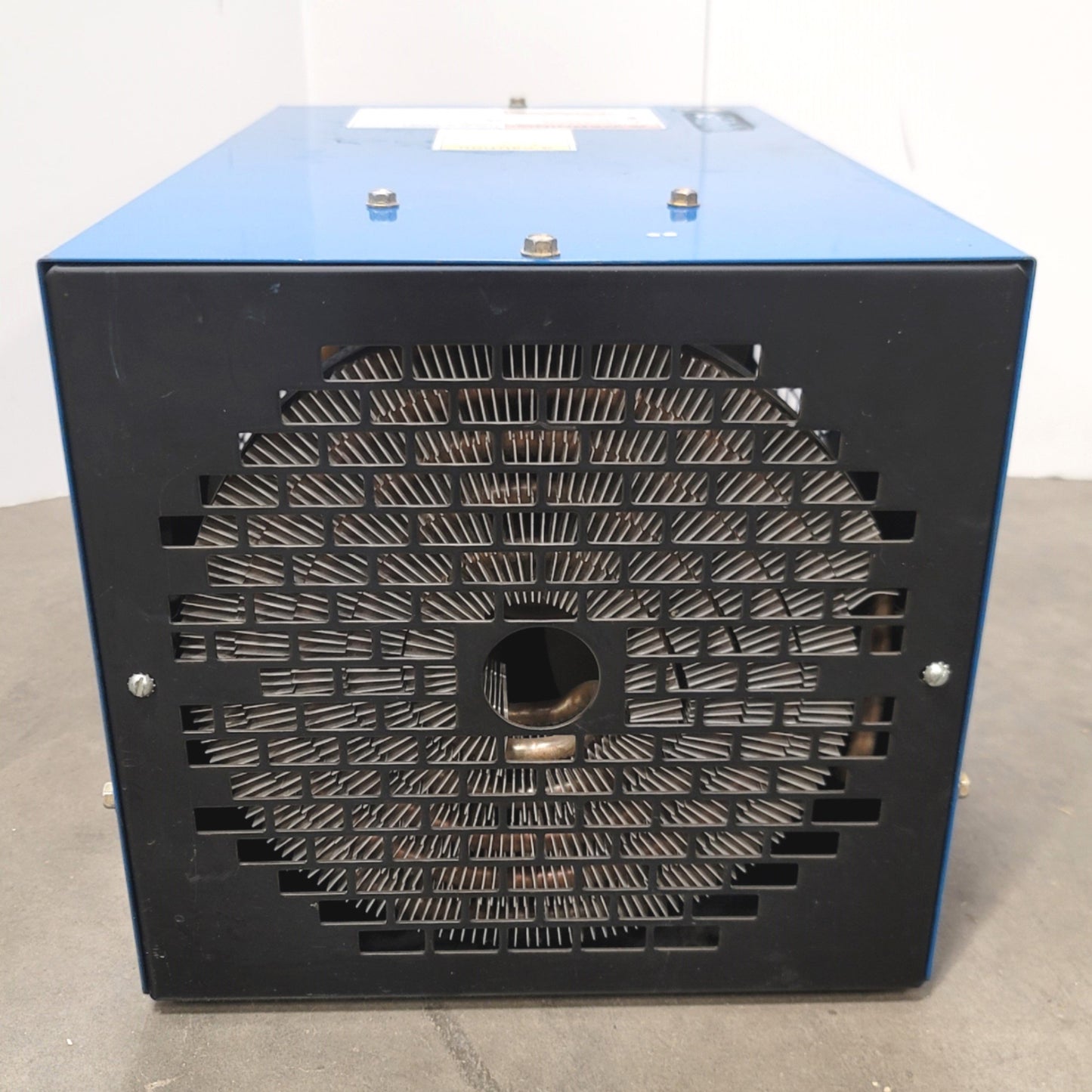 Used Miller Radiator 1A Welder Cooling System 115VAC, 1.5 Gallons, 3Qts/min @ 50psi